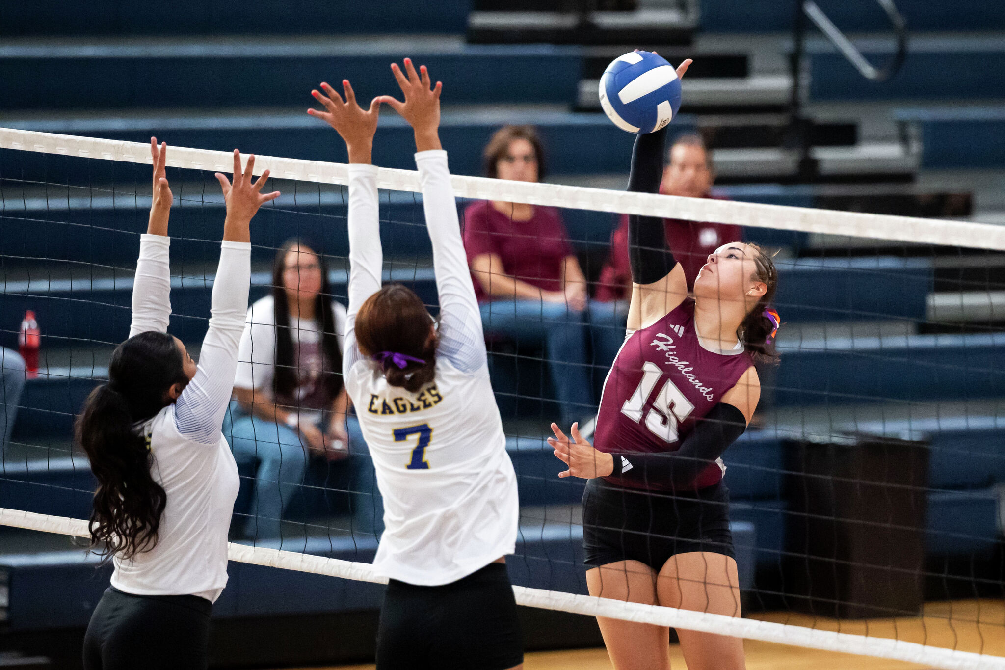 The Owls lost four in a row to start the volleyball season, but led by a core of Jenesis Rodriguez, Riley Reyes and Cybella Davila, they've turned their season around.