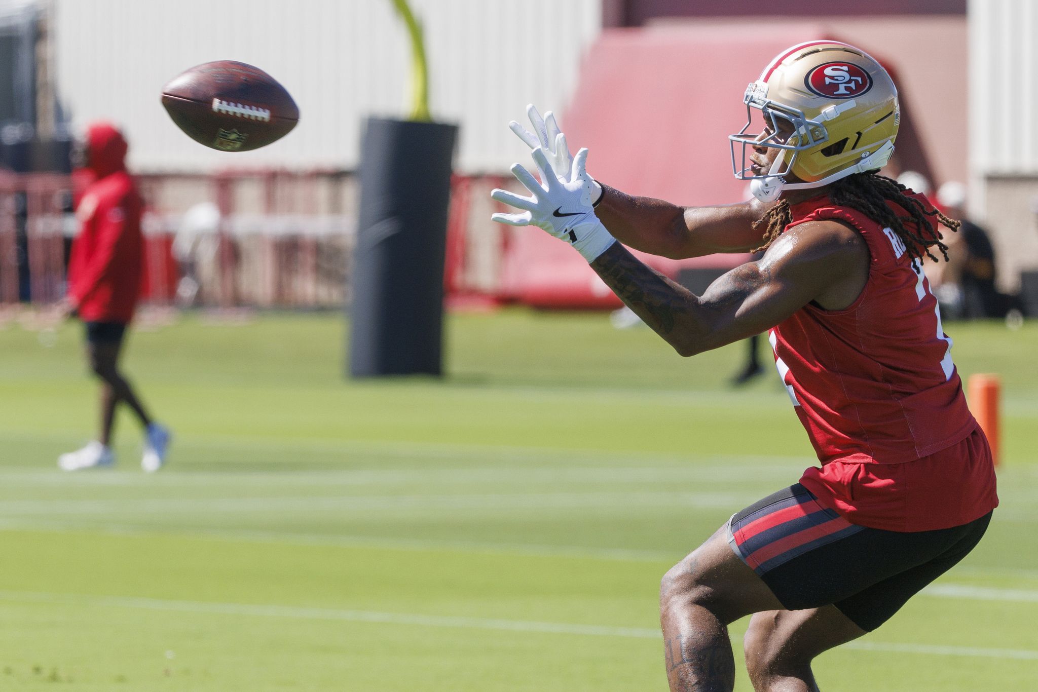 Real 49ers players react to the fake 49er: ‘All I could do is laugh'
