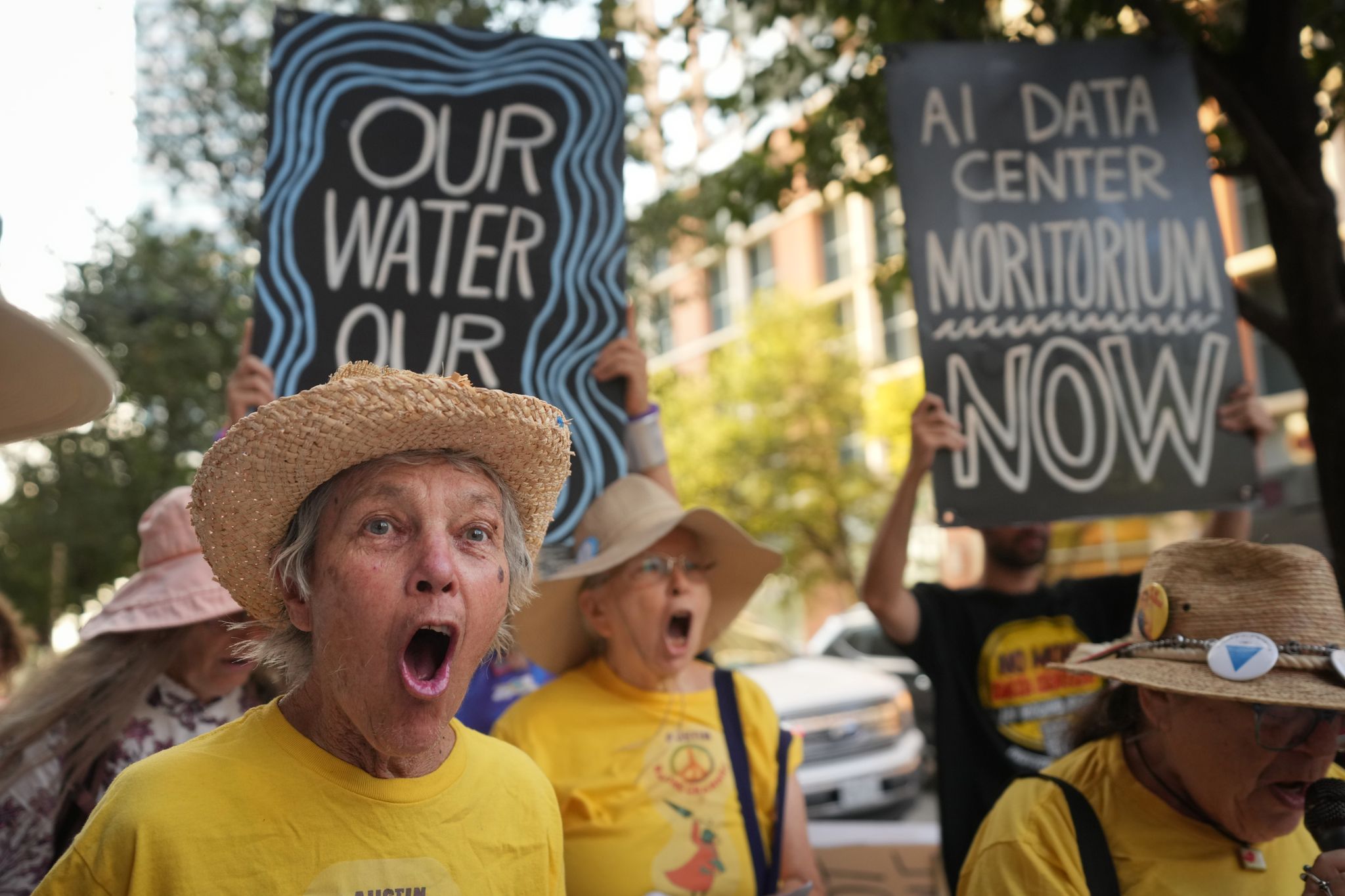 Austin data center conference draws protesters demanding development moratorium