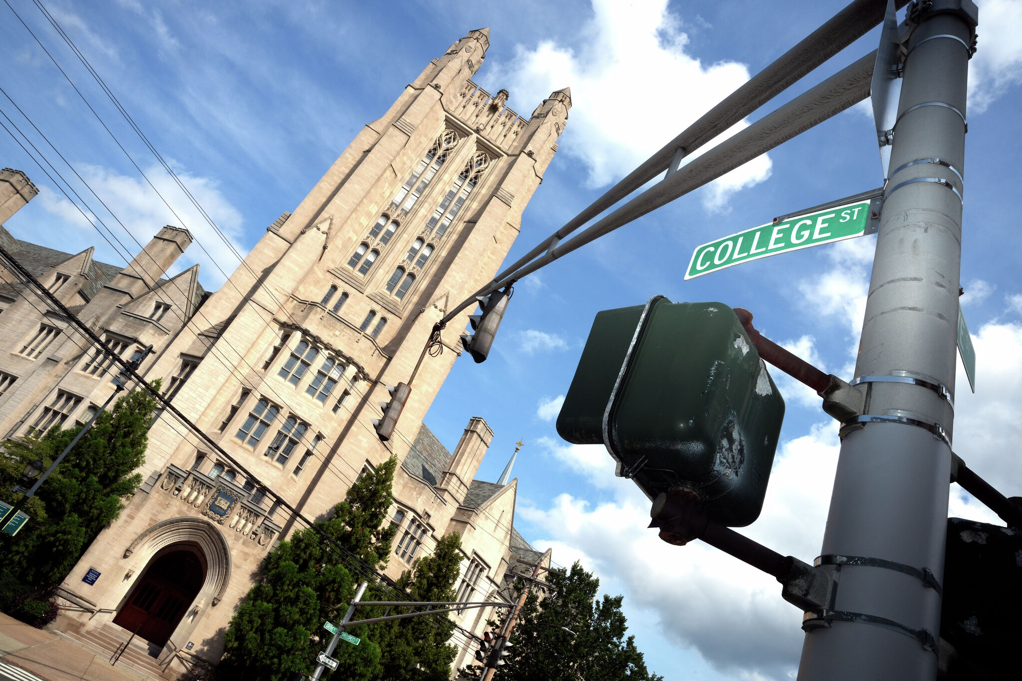 How did the end of affirmative action affect college admissions in Connecticut?
