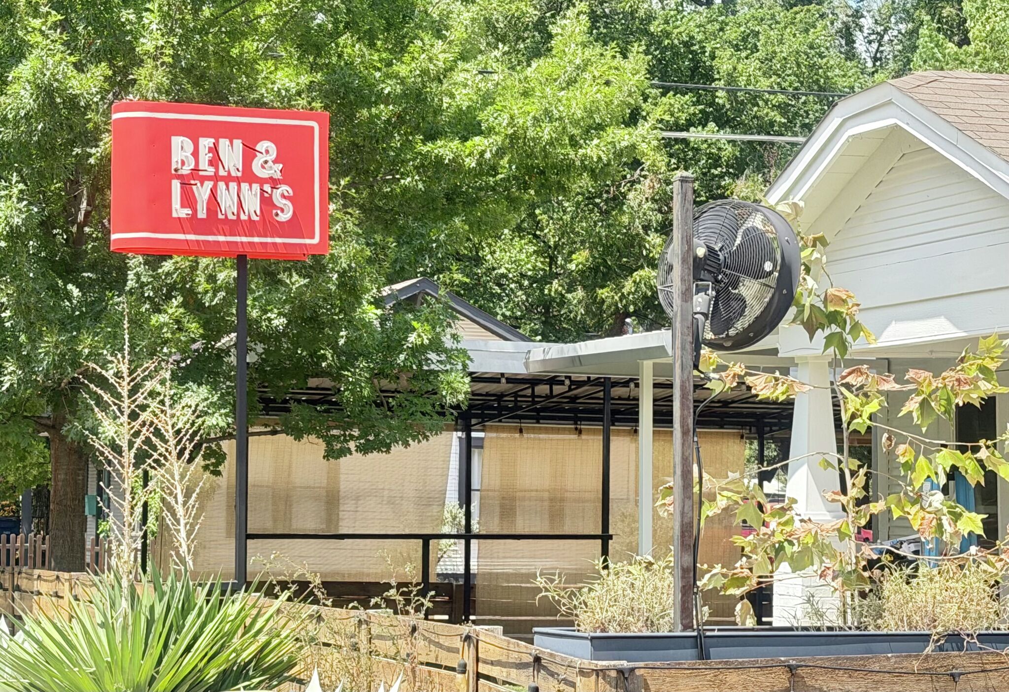 YouTube chef Joshua Weissman will open his first restaurant in East Austin