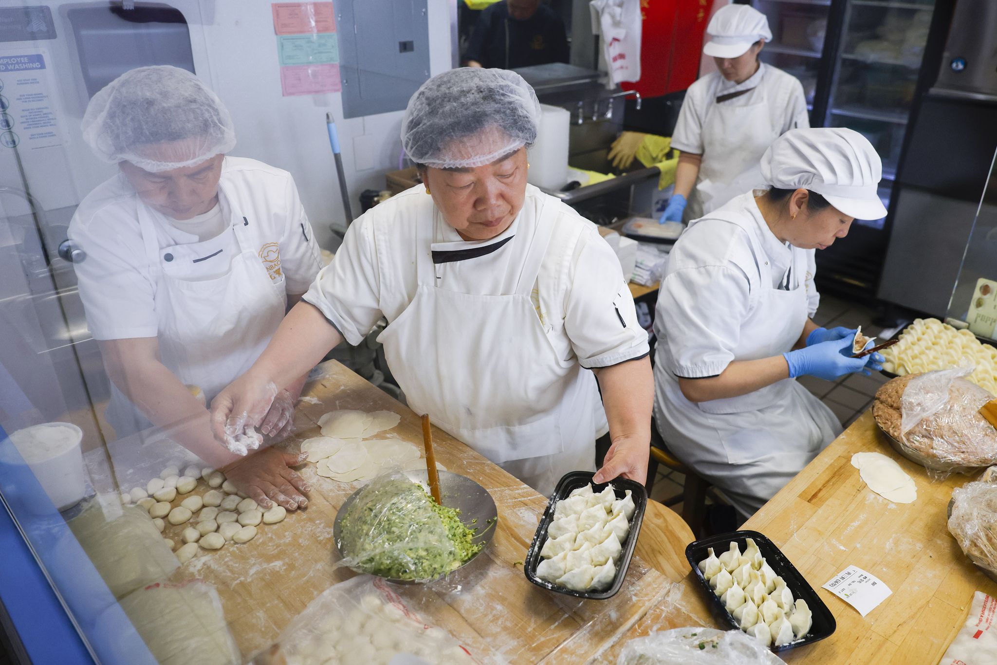 ‘A dying art’: These quintessential S.F. restaurants couldn’t exist without their unsung workers
