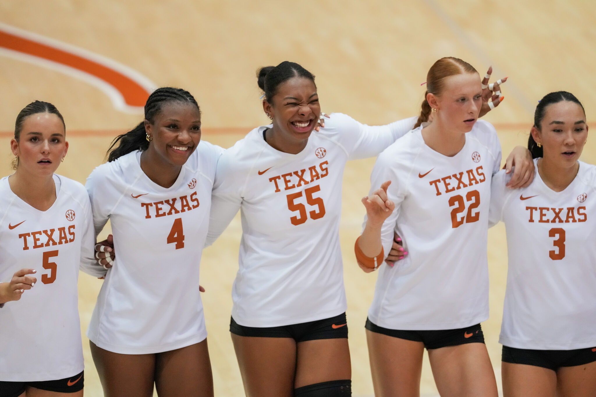 Texas vs Louisville: Live updates, how to watch nationally televised top-10 matchup