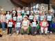 Un grupo grande asistió a una fiesta de pintura Sip and Stroke el 28 de agosto de 2026 en el centro para personas mayores de Manistee.