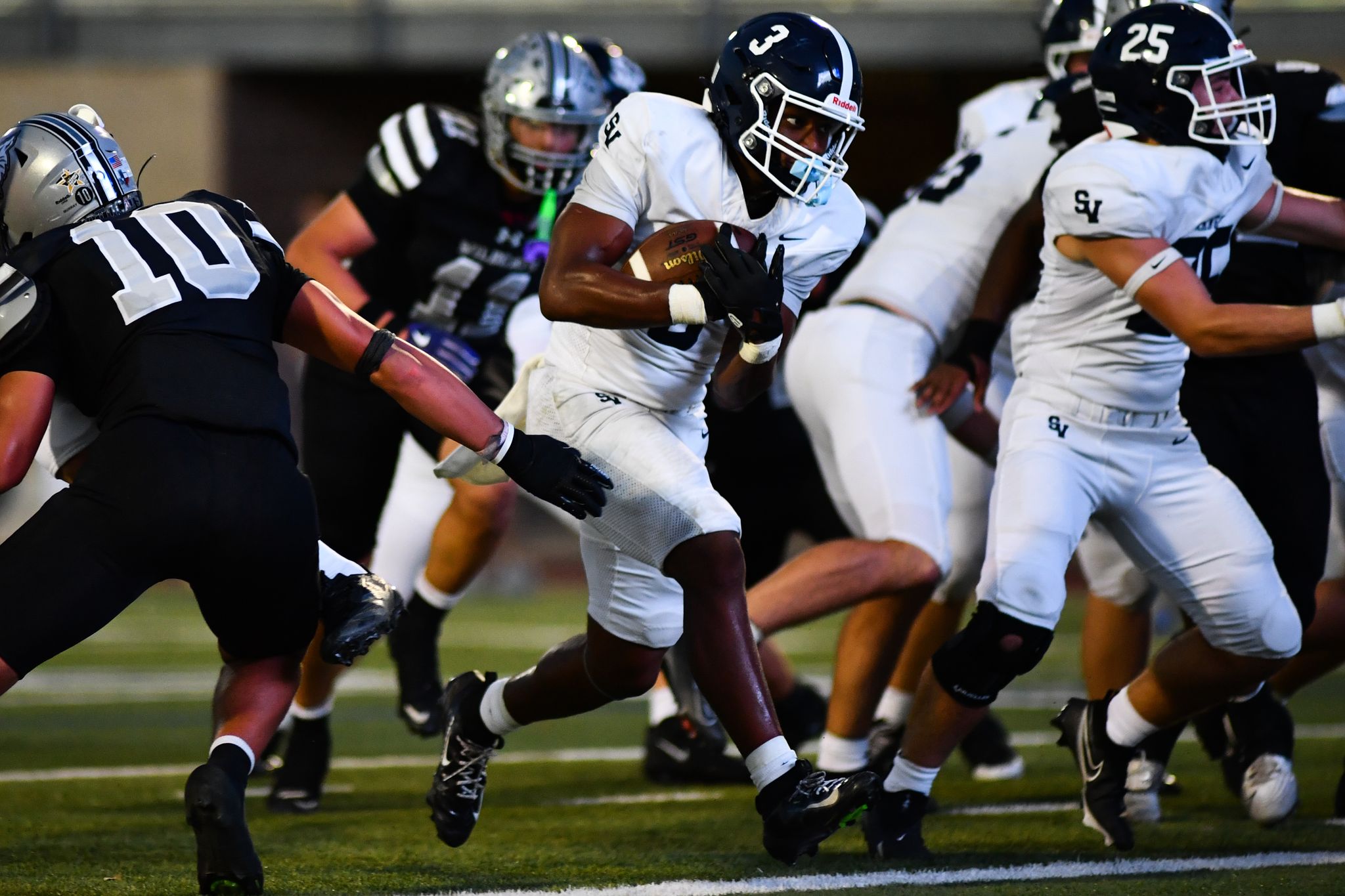 Peagler scored four touchdowns, and quarterback Ty Knutson had an efficient day as the Rangers raced past the Wildcats in their delayed season opener.