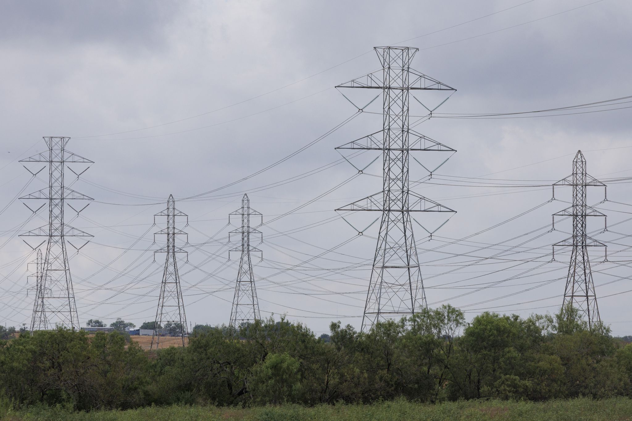New Texas rules require data centers to put money down when seeking grid access