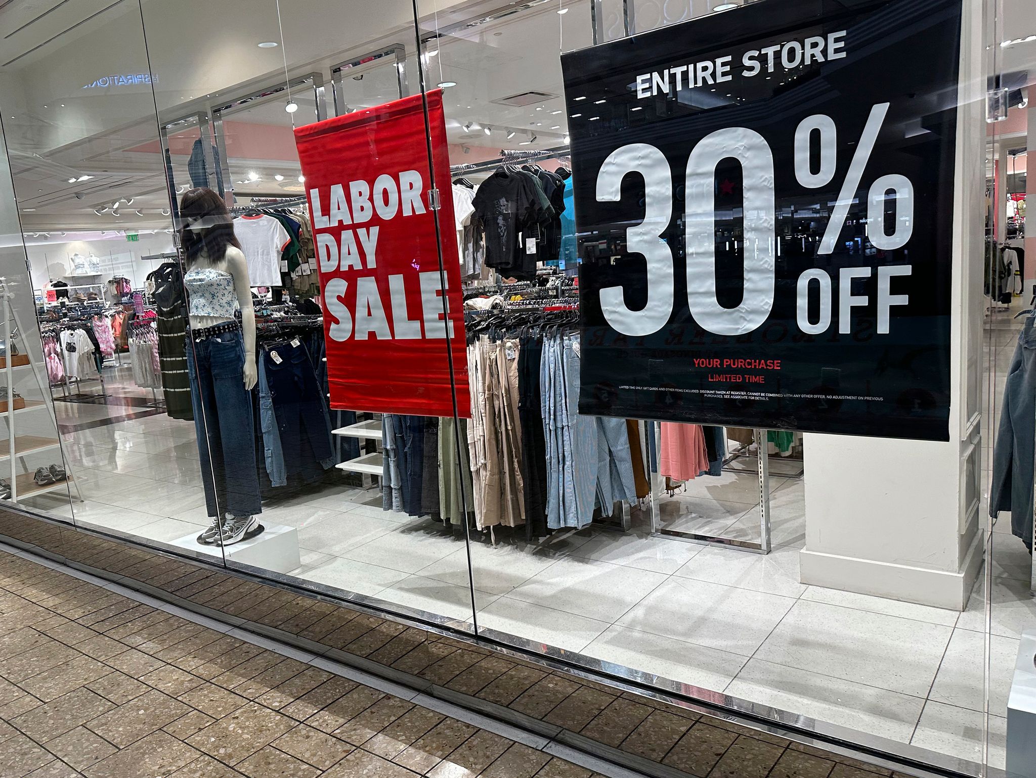 chron.com - The Associated Press - What's open on Labor Day? Most retailers. Closed? Government, banks and the stock market.