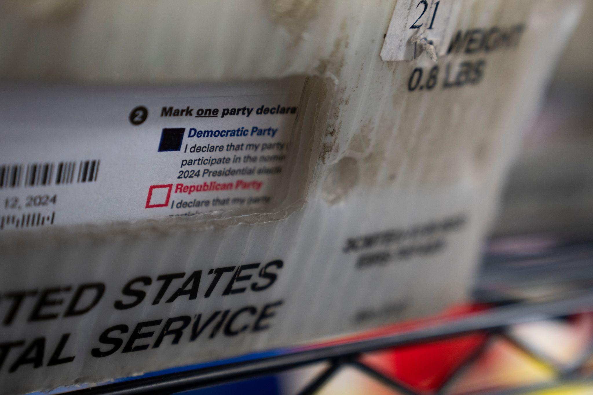 Supreme Court lifts a cloud over midterms, letting mail ballots flow as normal to voters By JONATHAN J. COOPER , Associated Press Sep 14, 2026