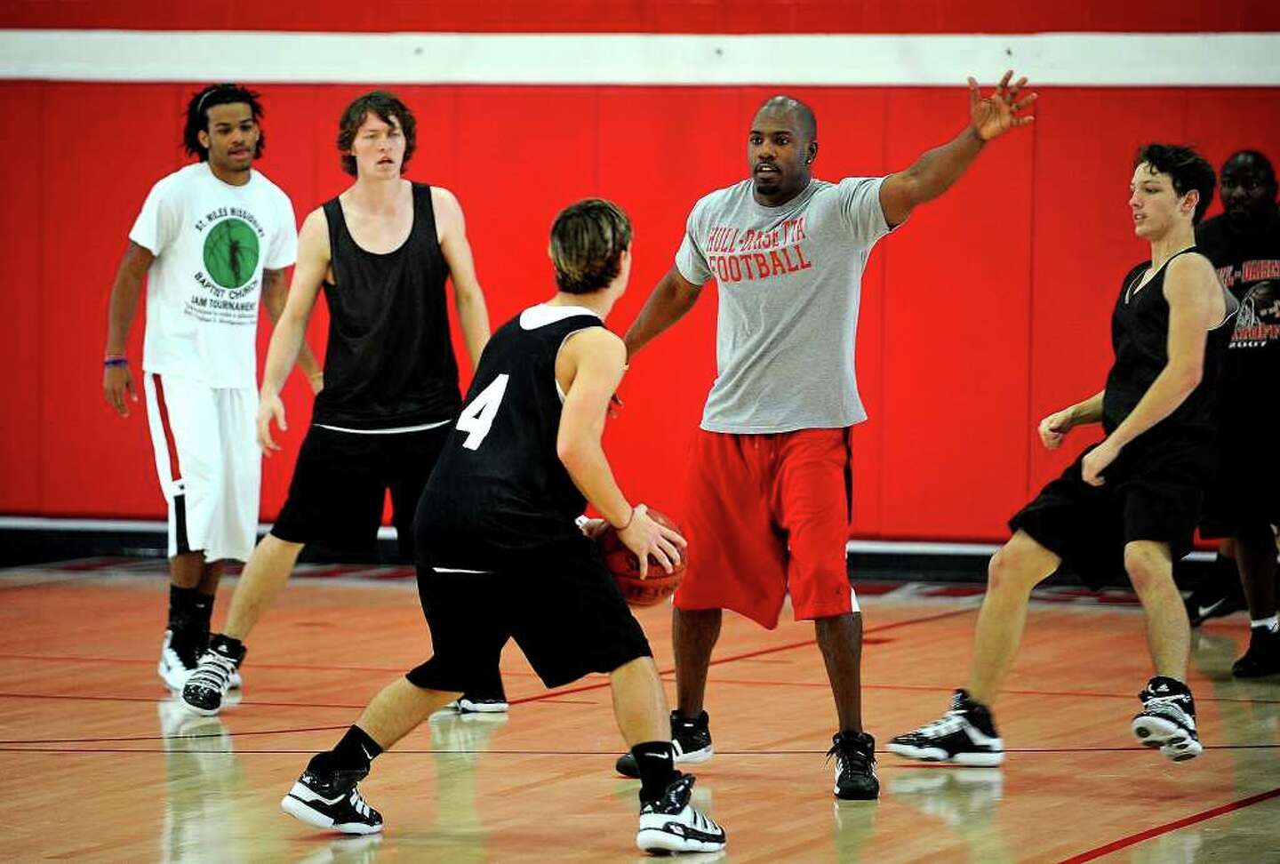 HullDaisetta basketball coach nets quick results