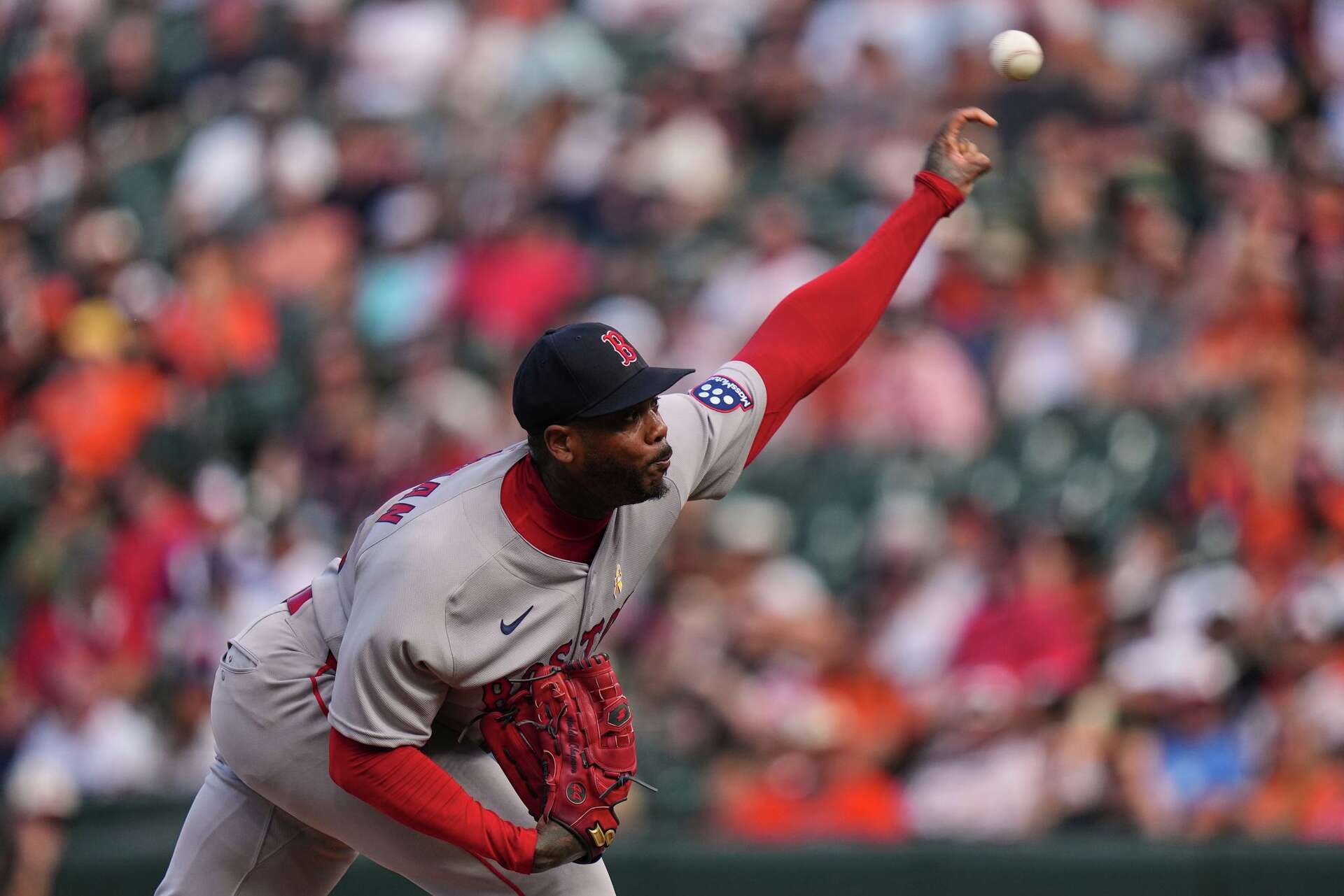 Chapman, Red Sox celebrate his 400th career save as 'special'