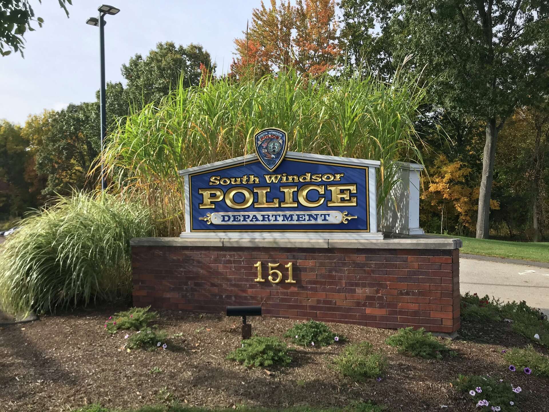 Search underway after person falls from watercraft into CT River in South Windsor, police say