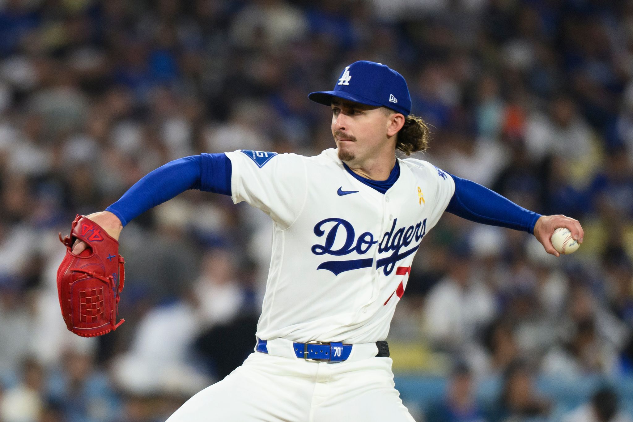 Mookie Betts' late home run rallies Dodgers past Nationals, 7-5
