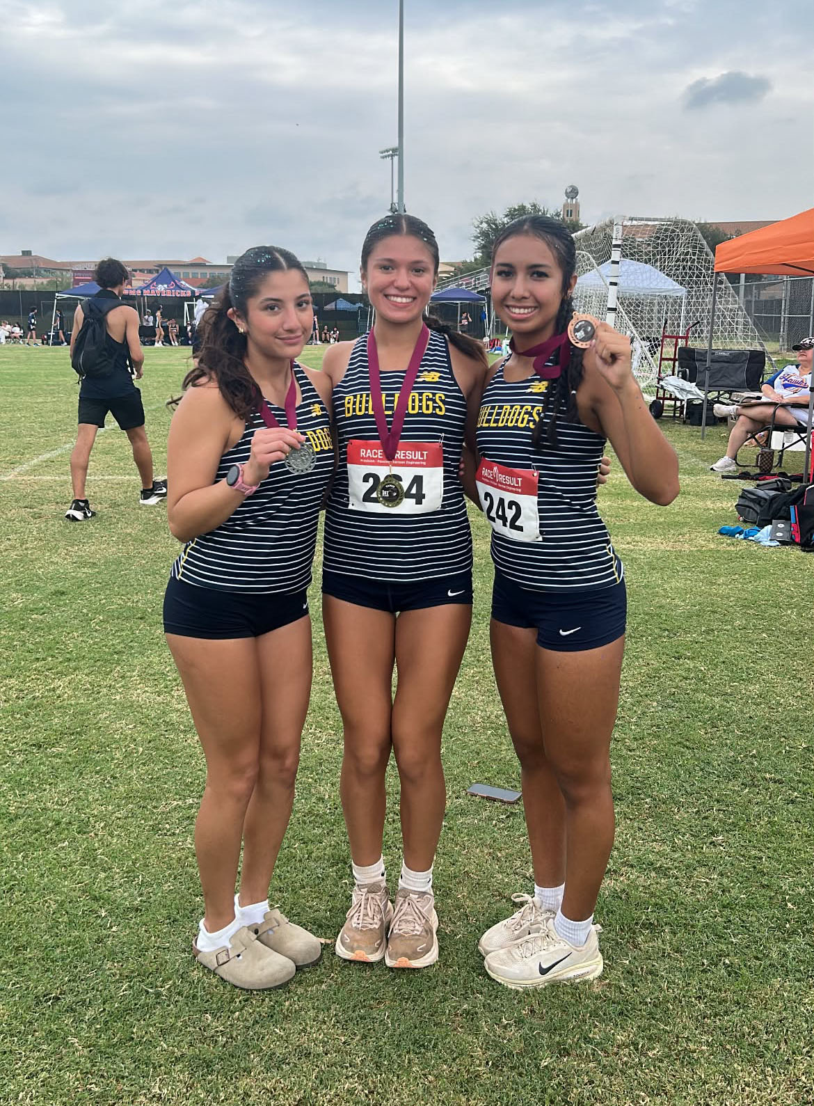 Alexander's Allison Wise, Felipe Rivera run to wins at TAMIU XC Invite