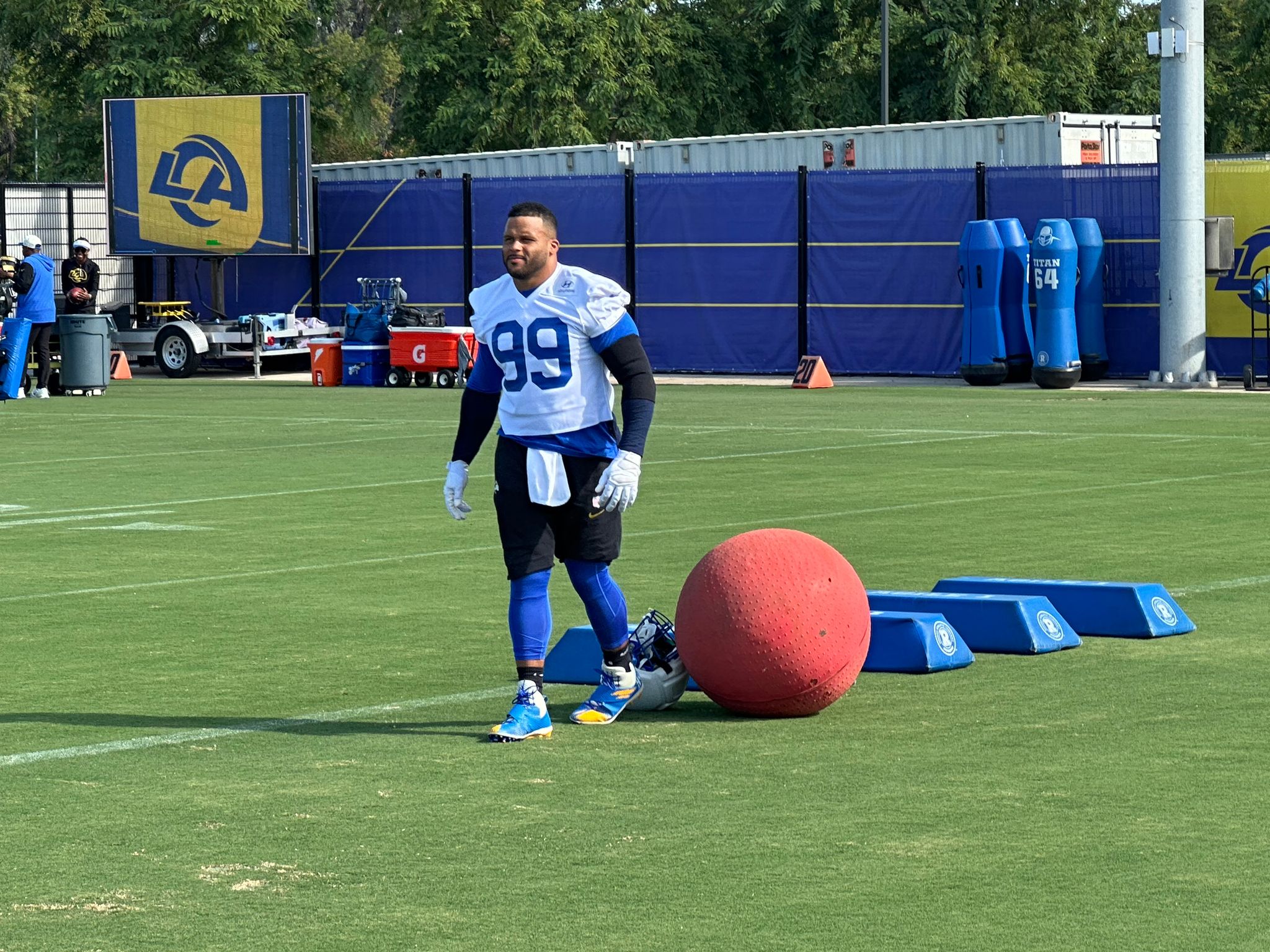 Printable Rms Logo Aaron Donald expects to play for Rams on Monday night against Giants