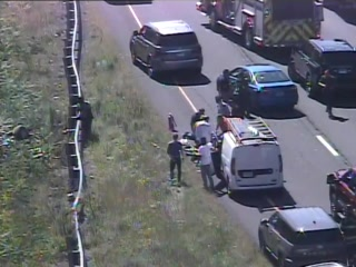 Serious crash shuts down Interstate 84 west near New Britain, police say