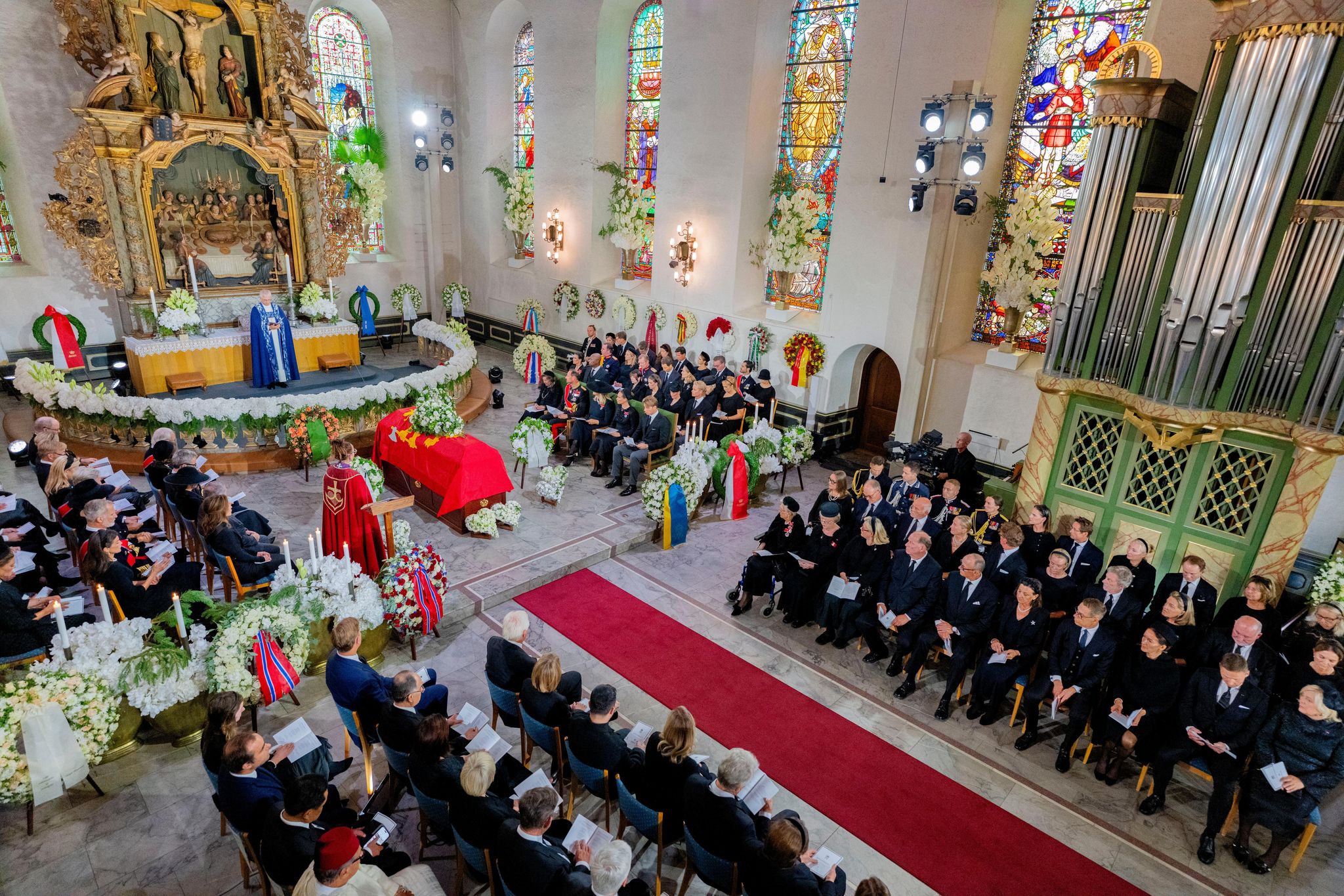 Noruega se despide del popular rey Harald V con un funeral que congrega a multitudes y monarcas By Por MARKUS SCHREIBER , Associated Press Updated Sep 9, 2026 3:53 p.m.