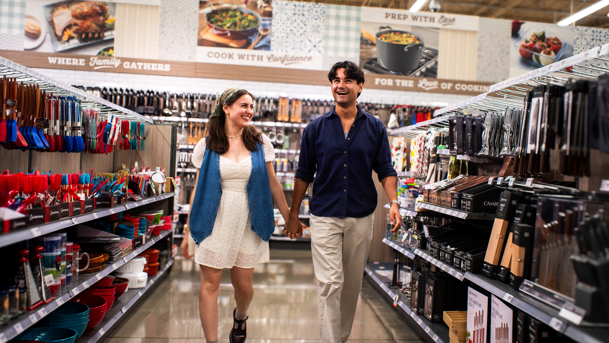How an H-E-B became the backdrop for a couple’s engagement photos
