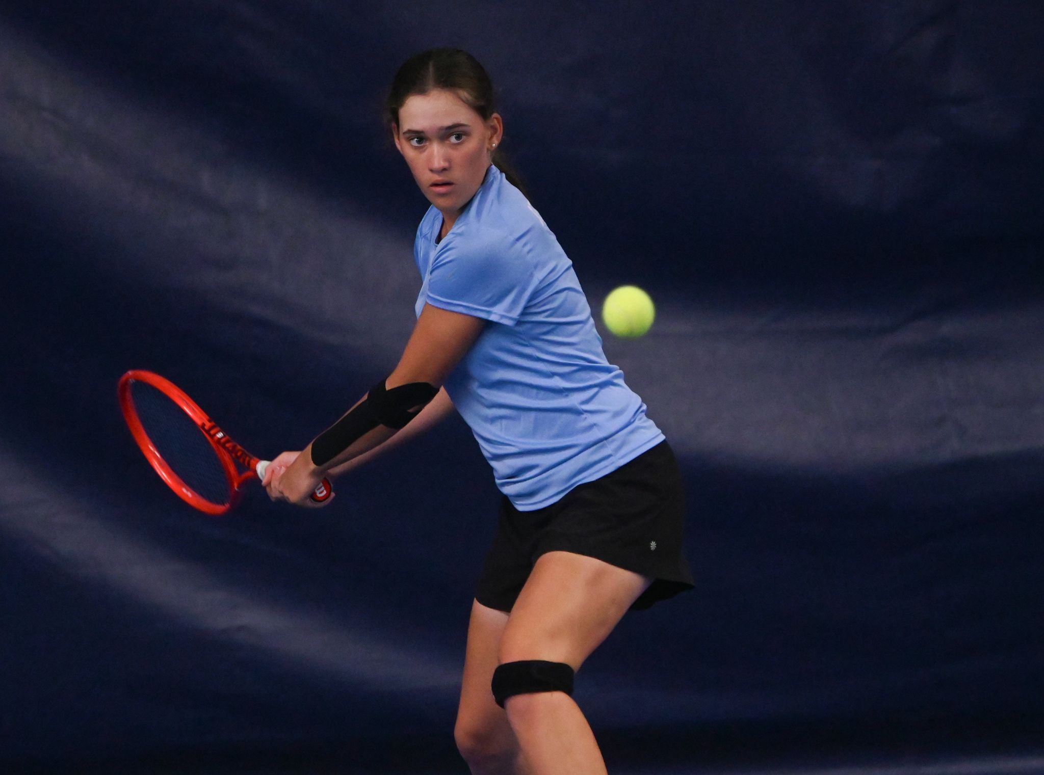 Shenendehowa sophomore Jolie Chichak shrugs off pressure to repeat as the NYSPHSAA singles tennis champion.