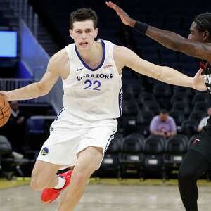 Warriors bringing back 2025 second-round pick Alex Toohey on training-camp deal