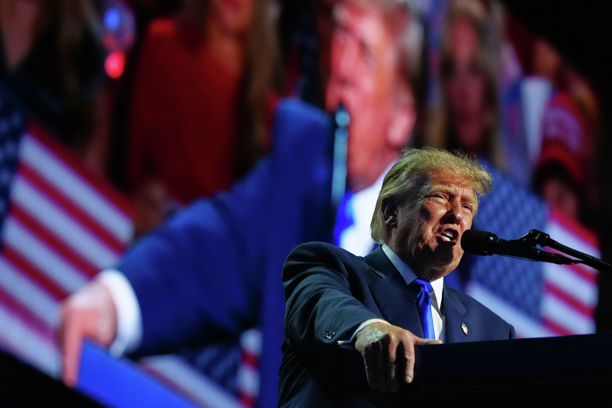 Trump Promises $5,000 to Citizens at Texas GOP Convention