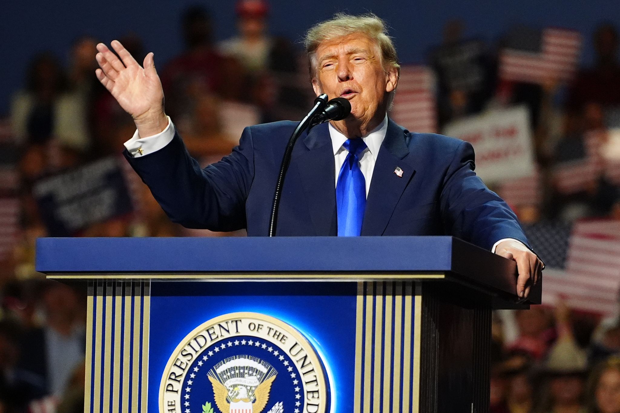 Trump promises $500 Obamacare rebate checks for 1M enrollees in 30 states By FATIMA HUSSEIN and ALI SWENSON , Associated Press Sep 10, 2026