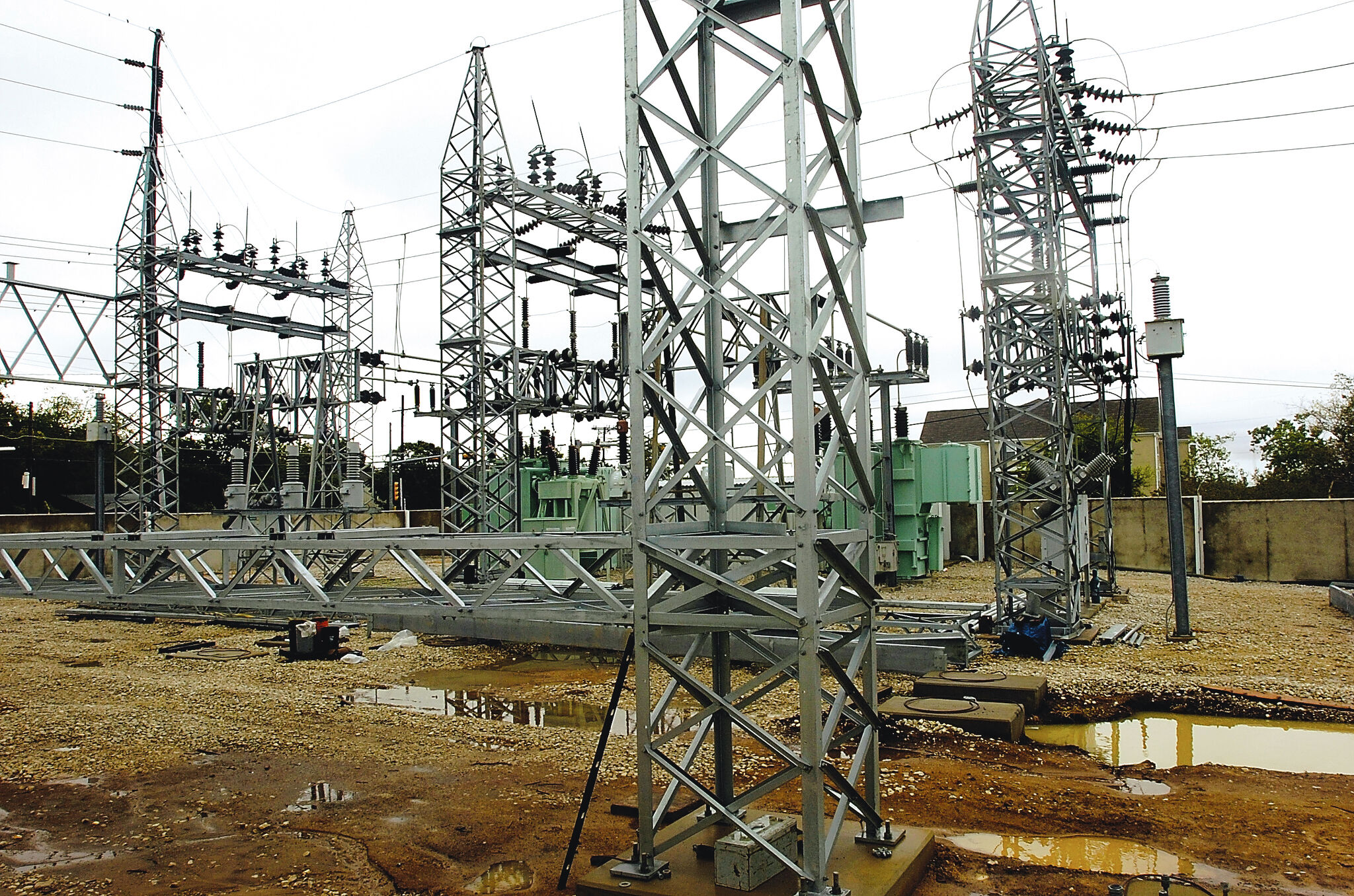 Abbott says competition could reduce electric bills. Small Texas towns see risks.