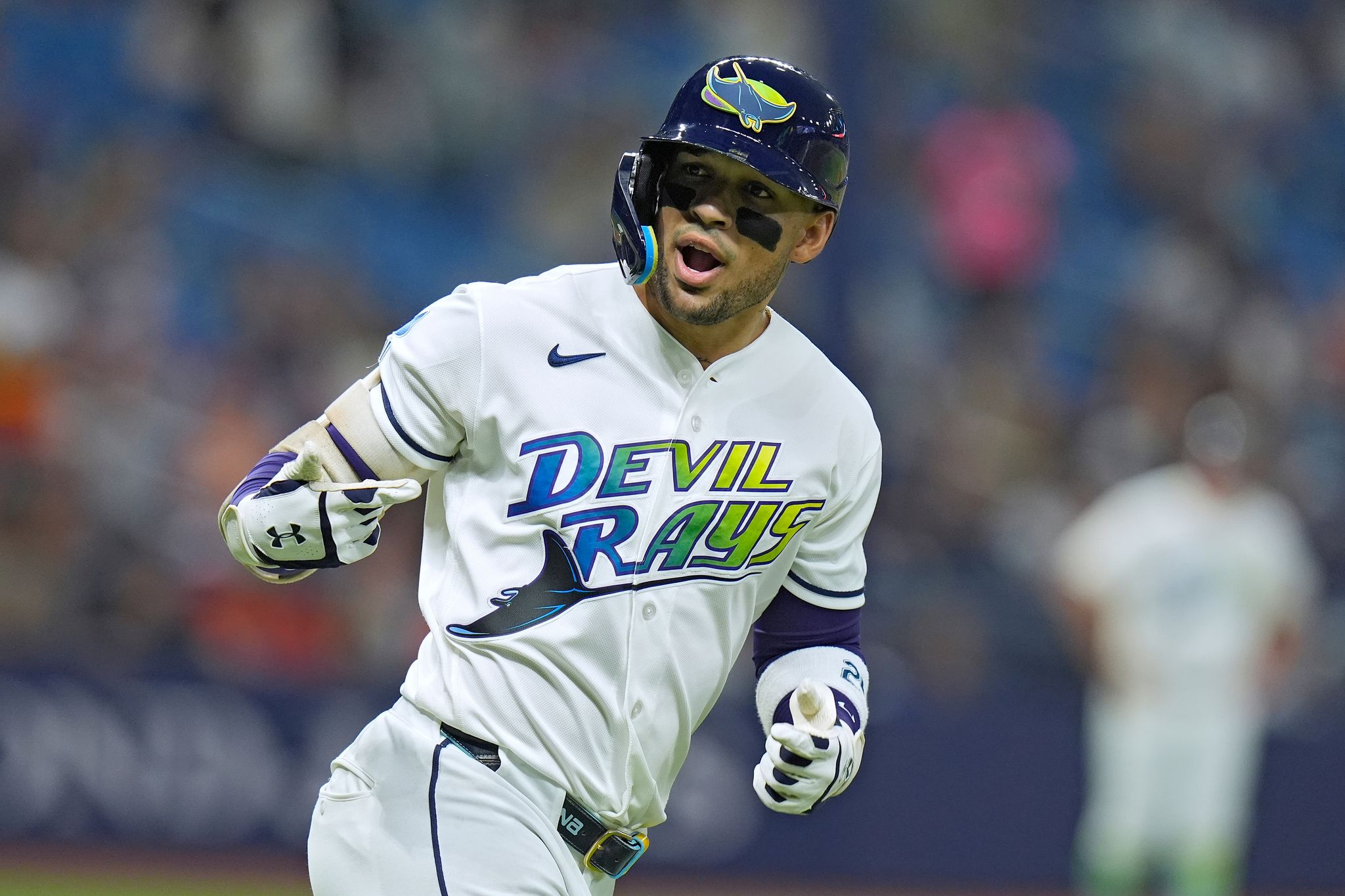 Bryan Abreu gives up 2-run homer in ninth as Houston Astros fall to Tampa Bay