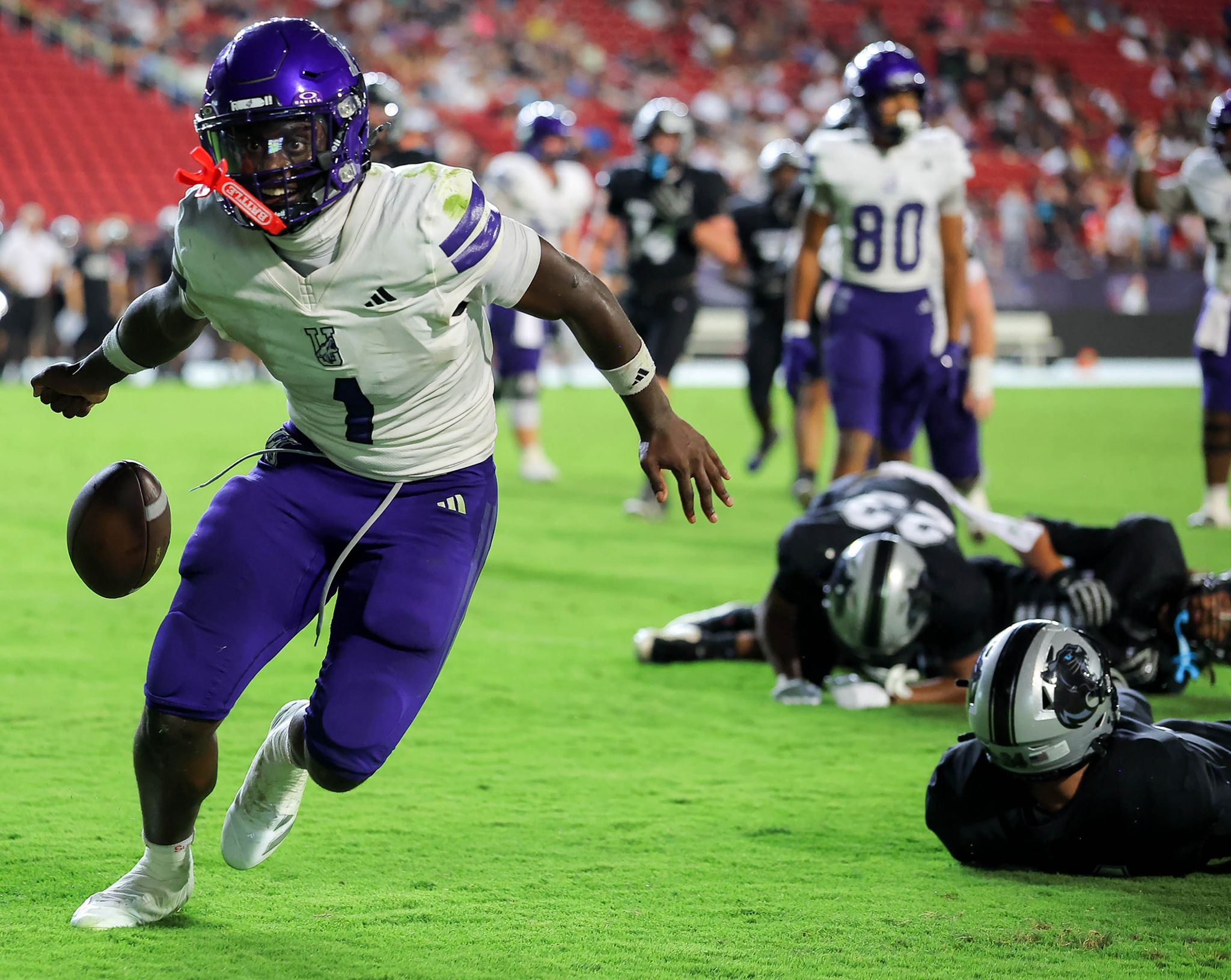 Juelz Carter helps power undefeated Anna past Frisco Panther Creek