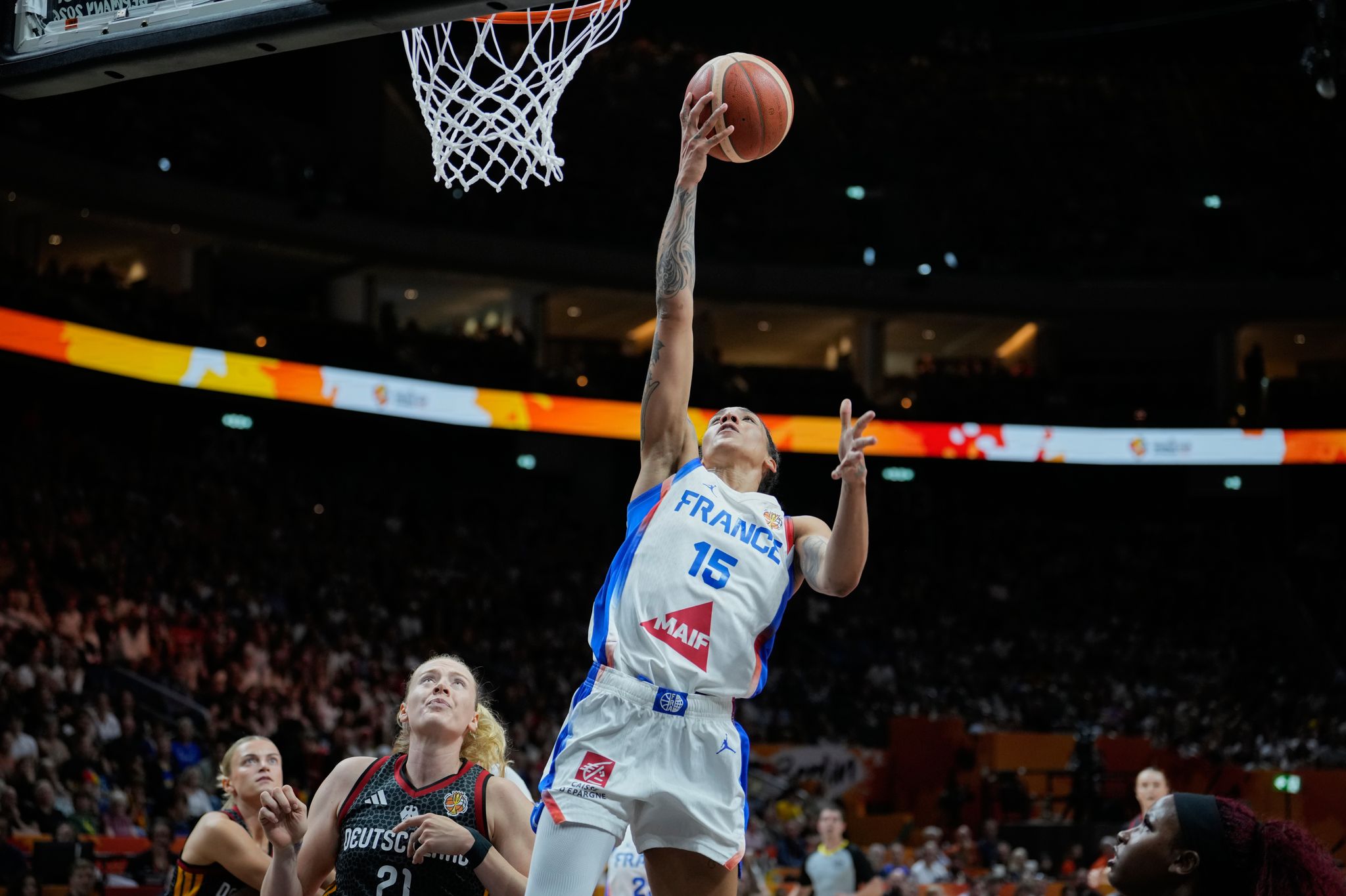 Francia vence a Alemania 86-64 espera a España o EEUU en la final del Mundial de baloncesto femenino