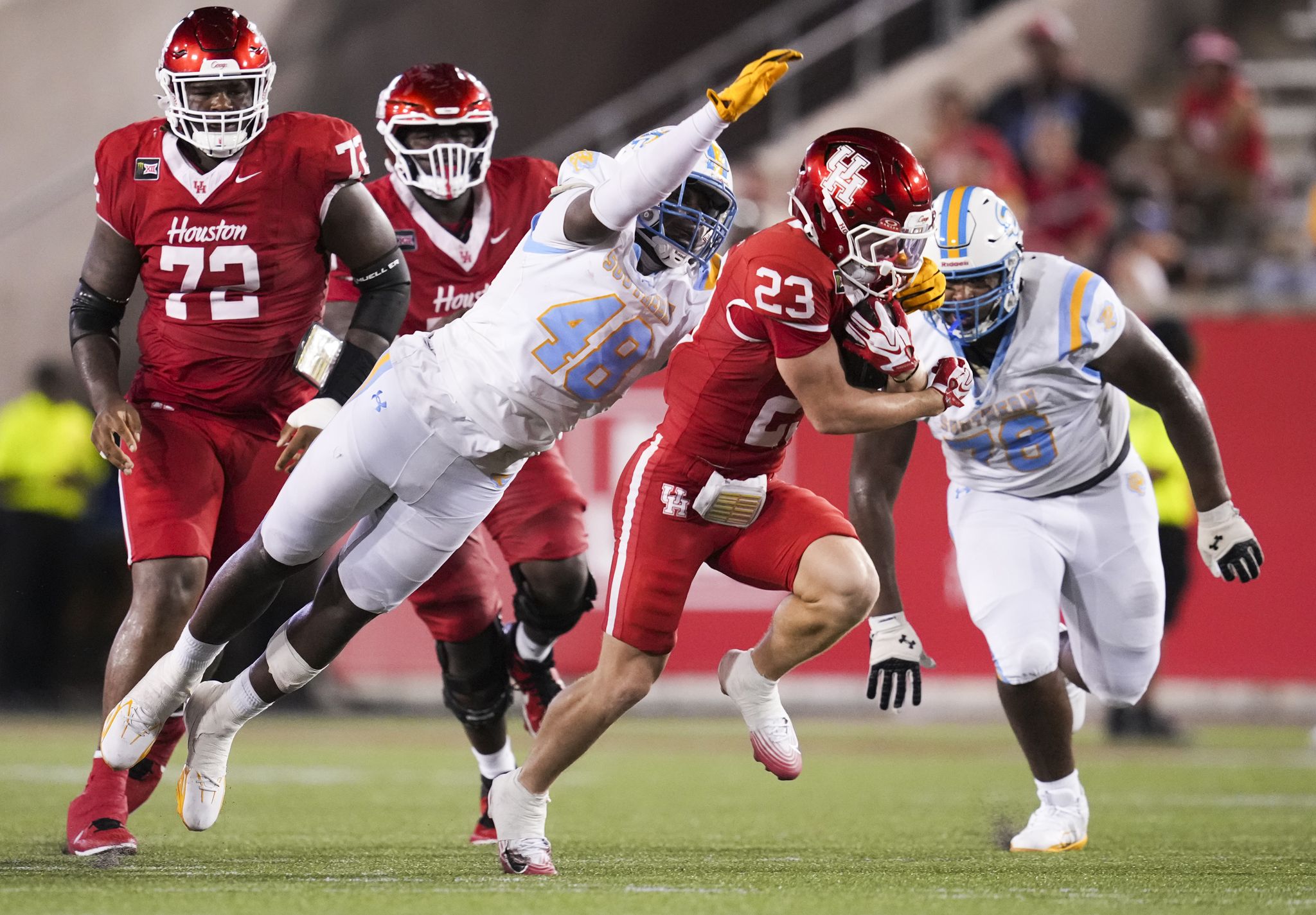 UH helmet stickers: Cougars' top performers in Week 2 win over Southern