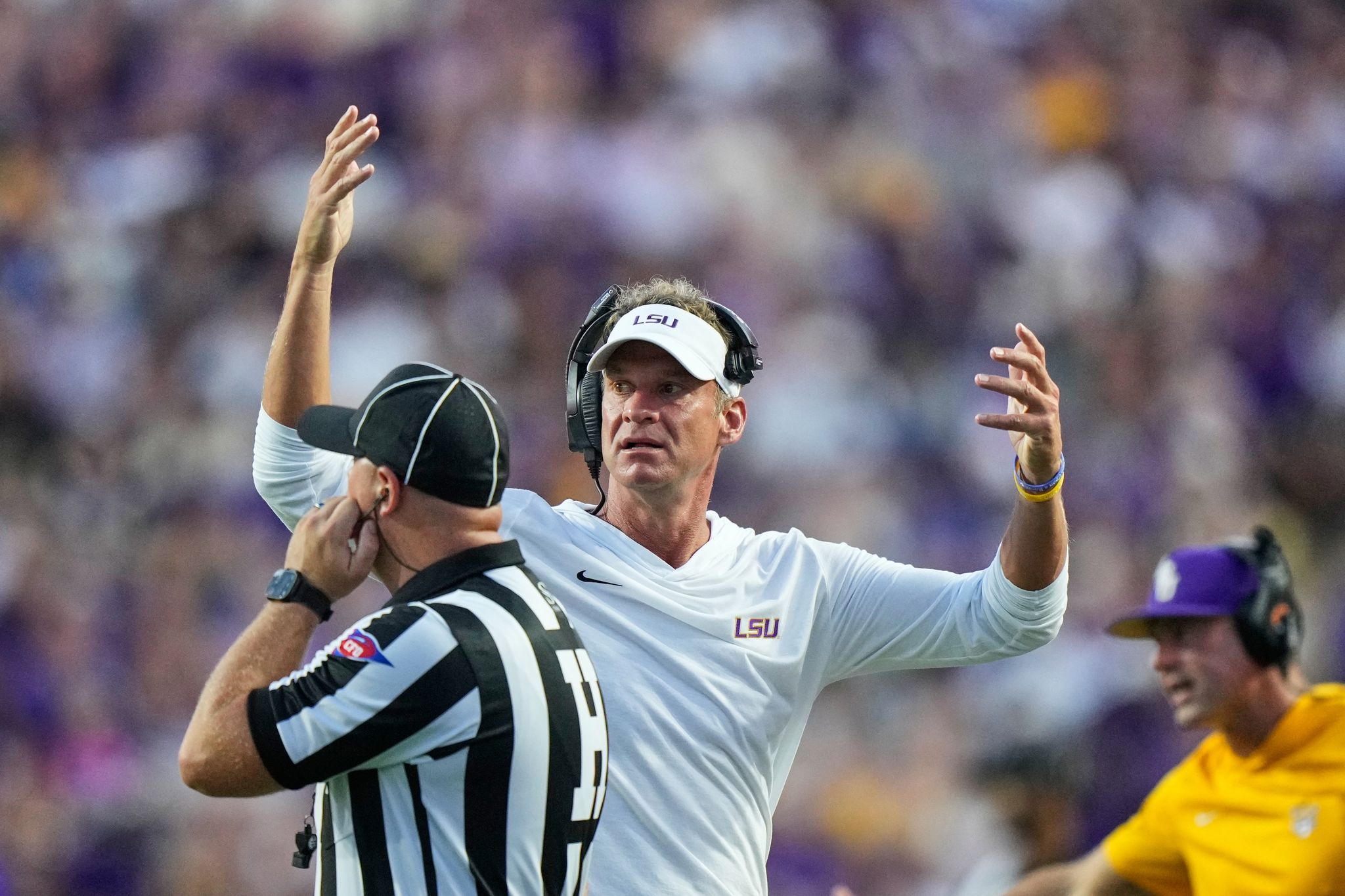 No. 8 LSU and QB Sam Leavitt overcome a rash of turnovers in a 45-14 victory over Louisiana Tech By BRETT MARTEL , AP Sports Writer