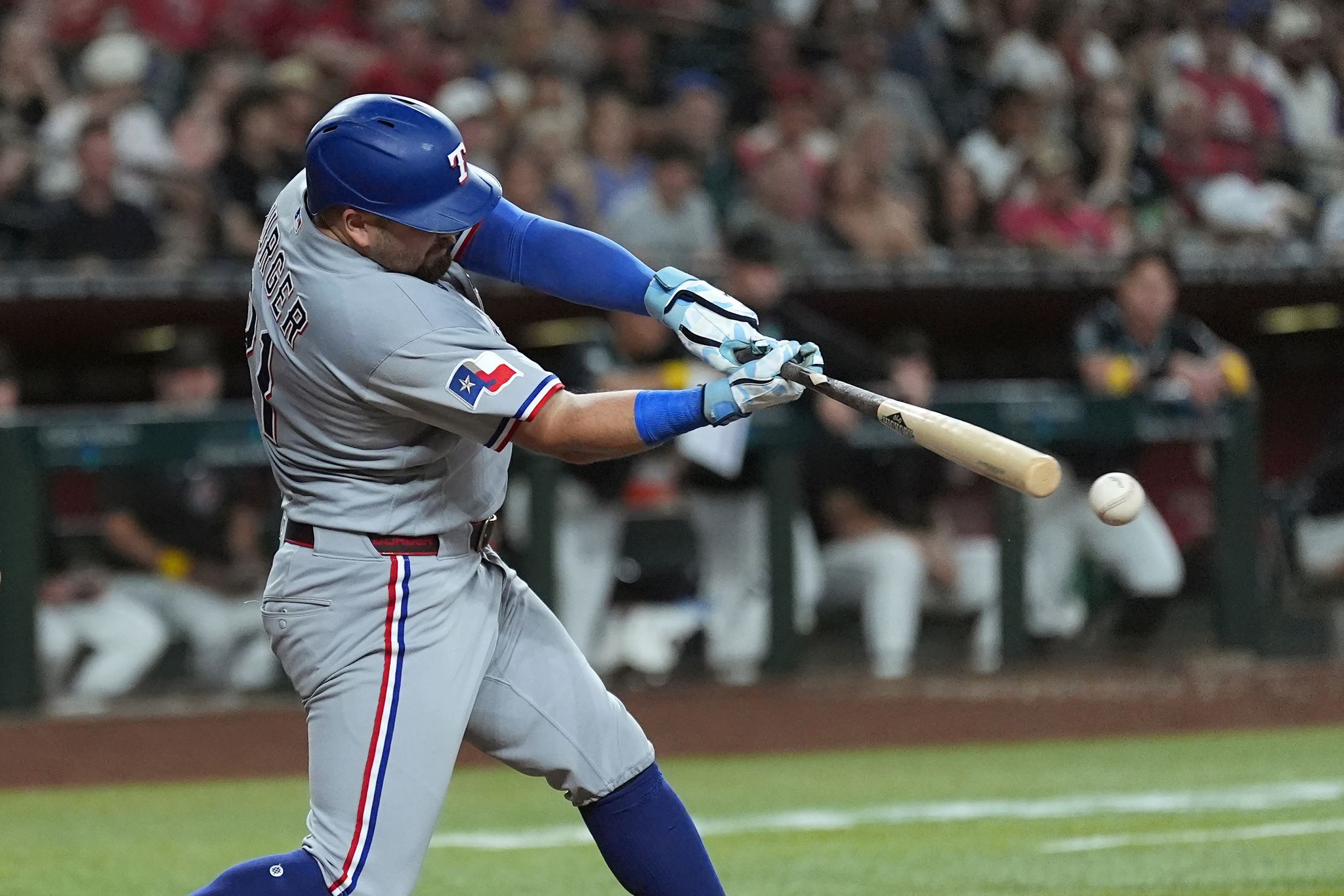 Rangers use a 6-run 5th inning to beat Diamondbacks 6-2, stay in AL playoff race