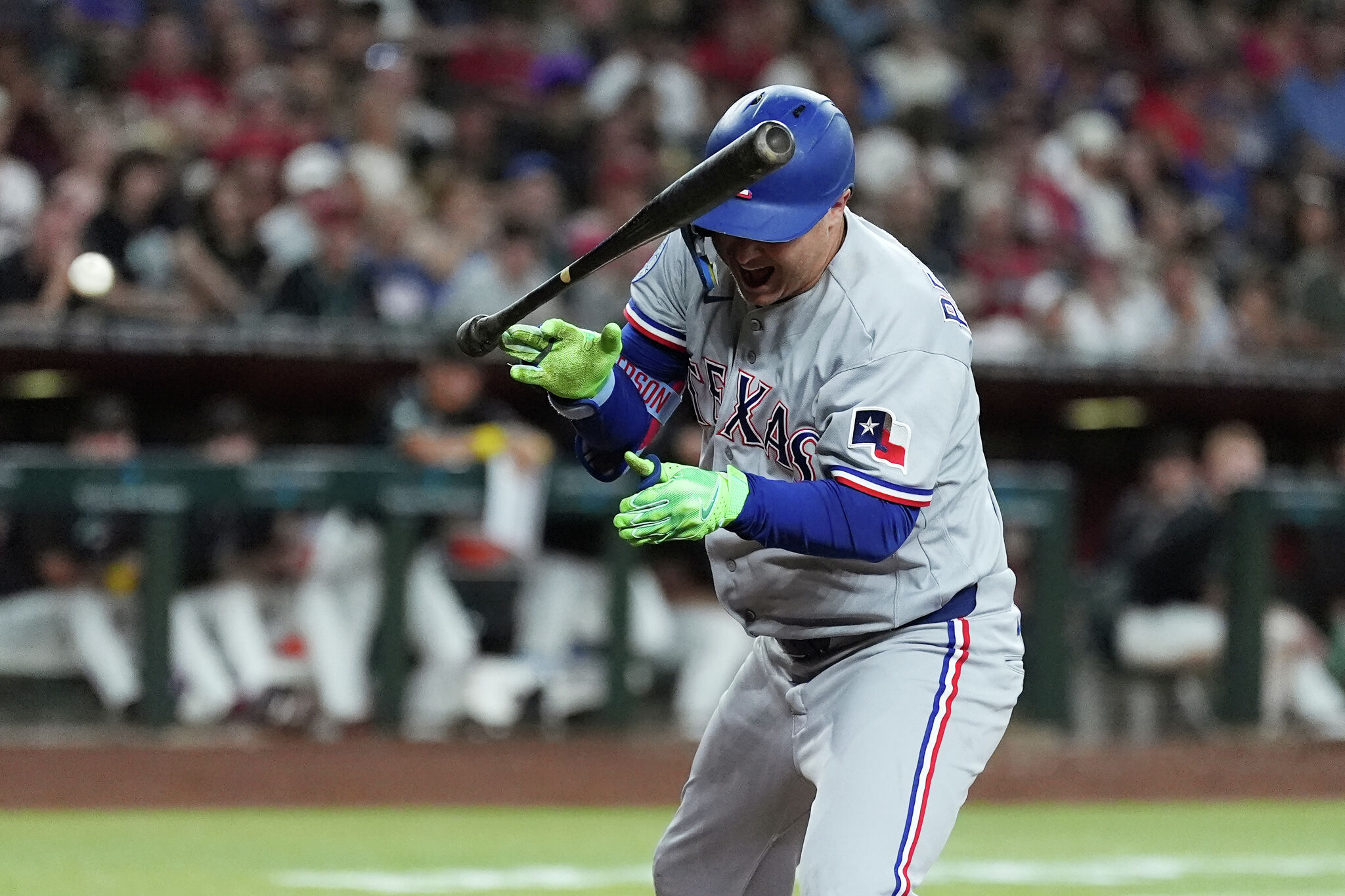 Rangers' Joc Pederson to be evaluated further after getting hit in wrist vs. Diamondbacks