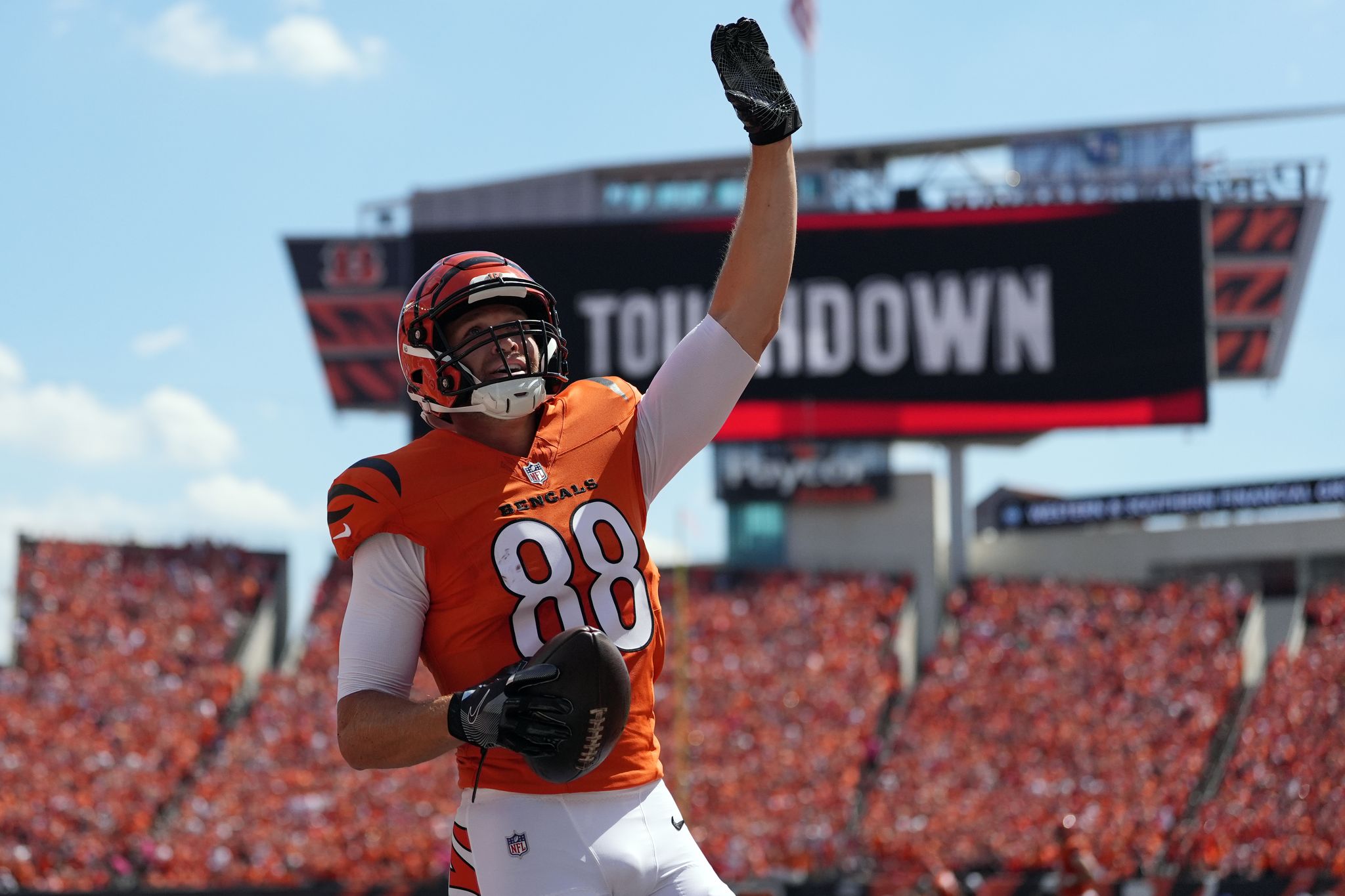 Bengals force 4 turnovers, Burrow throws for TD in 33-27 win over the Buccaneers By JOE REEDY , AP Sports Writer Sep 13, 2026