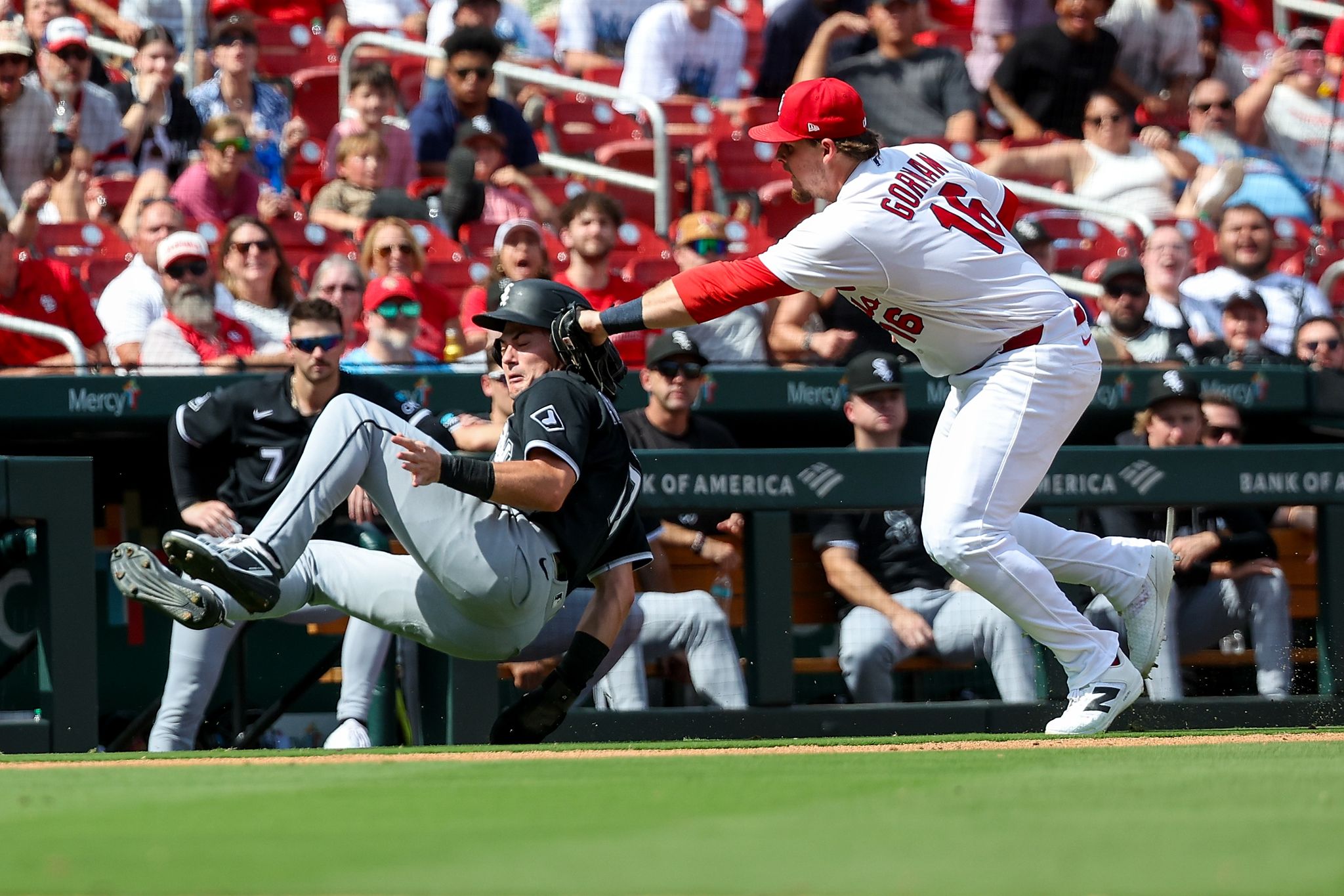 Burleson's bases-loaded double lifts Cardinals to 3-1 win over White Sox