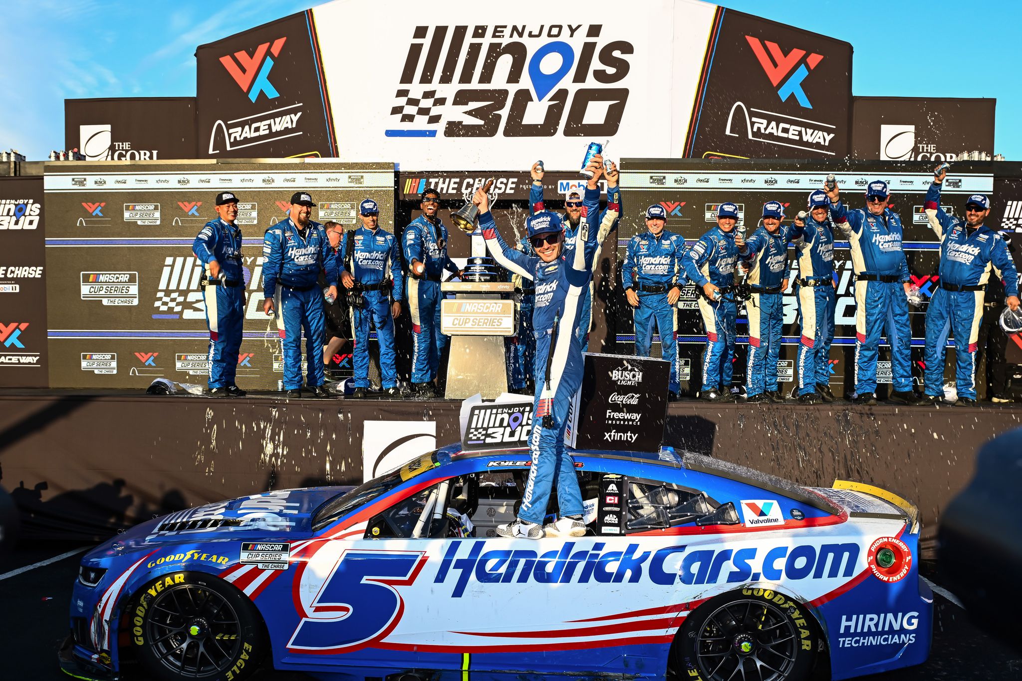 Kyle He Using Kyle Larson surges to second in NASCAR postseason Chase heading to ...