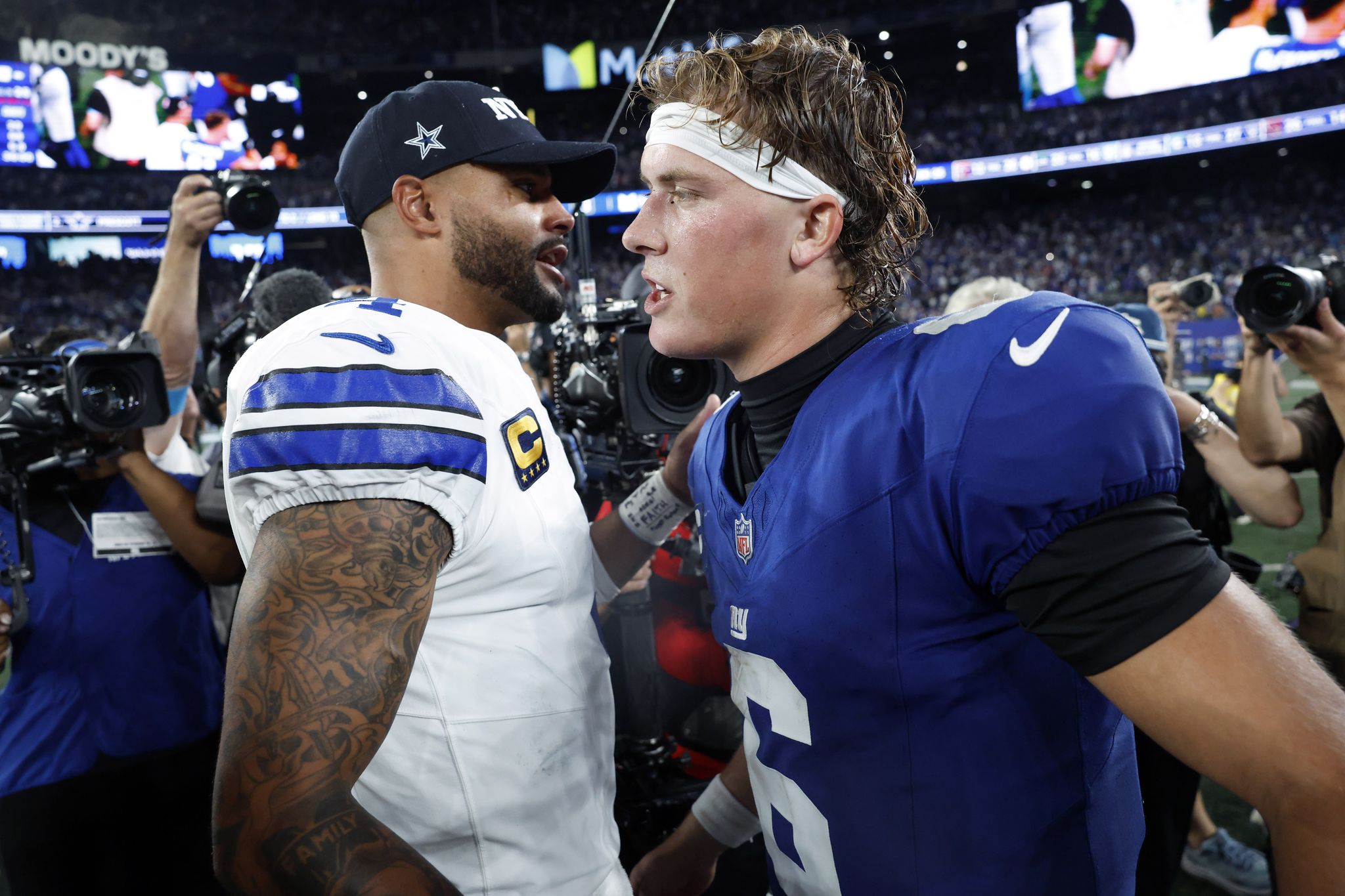 Who has a better chance to make the playoffs now: Cowboys or Rangers?