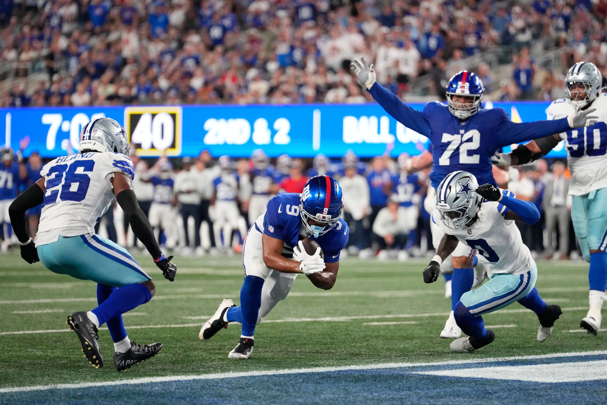 It's same ol', same ol' with Cowboys defense as hype gets pushed aside by reality