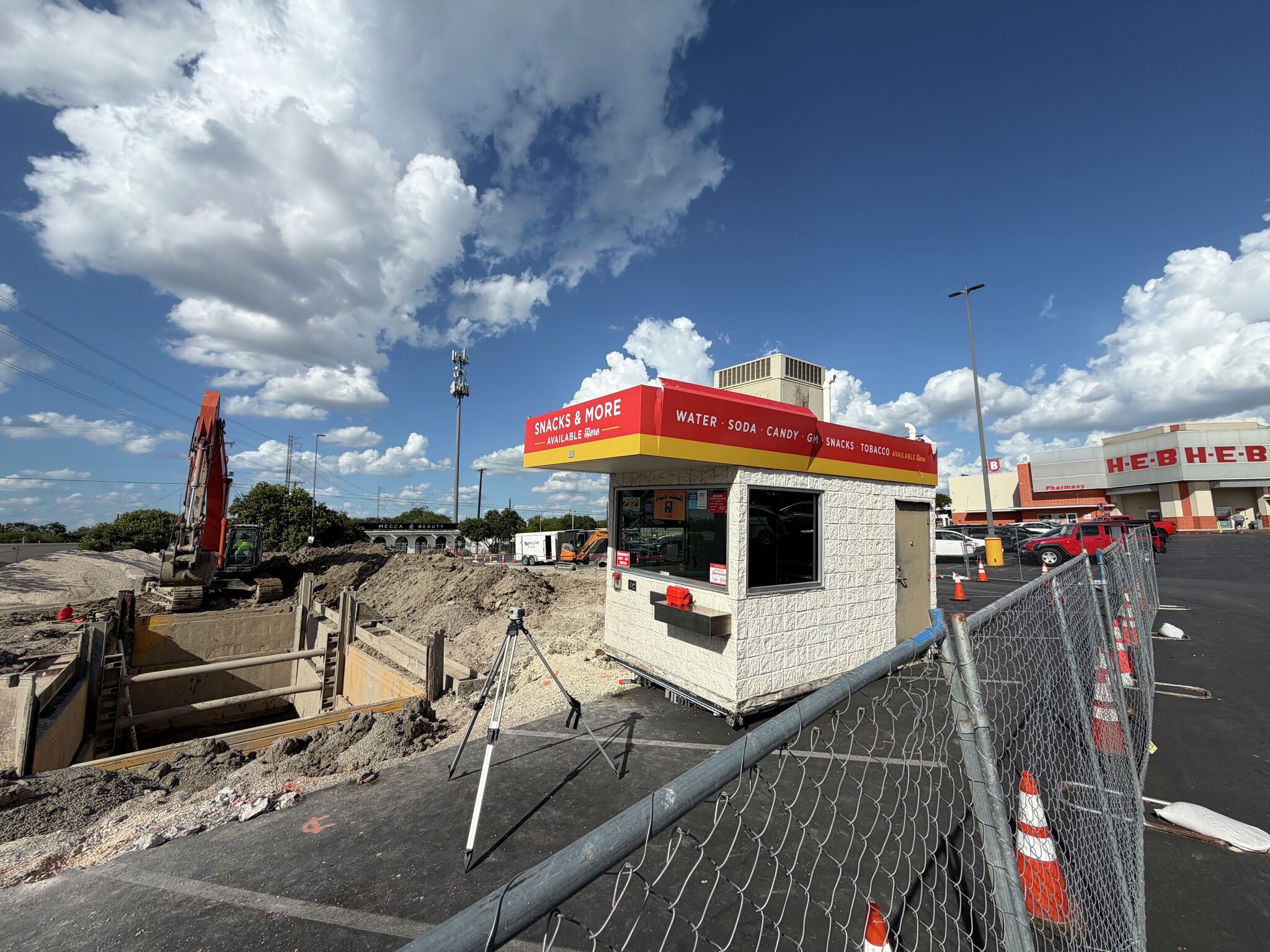 H-E-B in San Antonio goes under construction for big upgrades