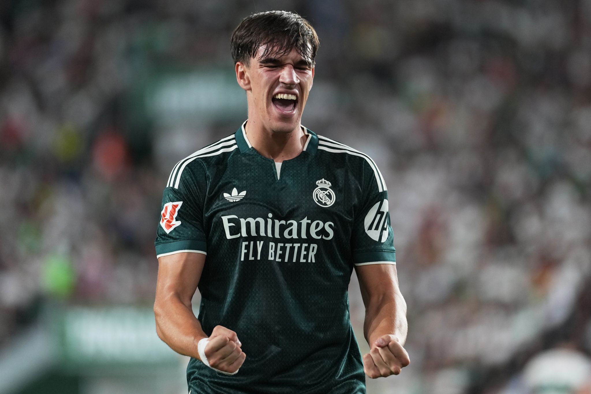 Gol Ag nico De Esp Rescata Al Real Madrid En Victoria 3 2 Contra Elche