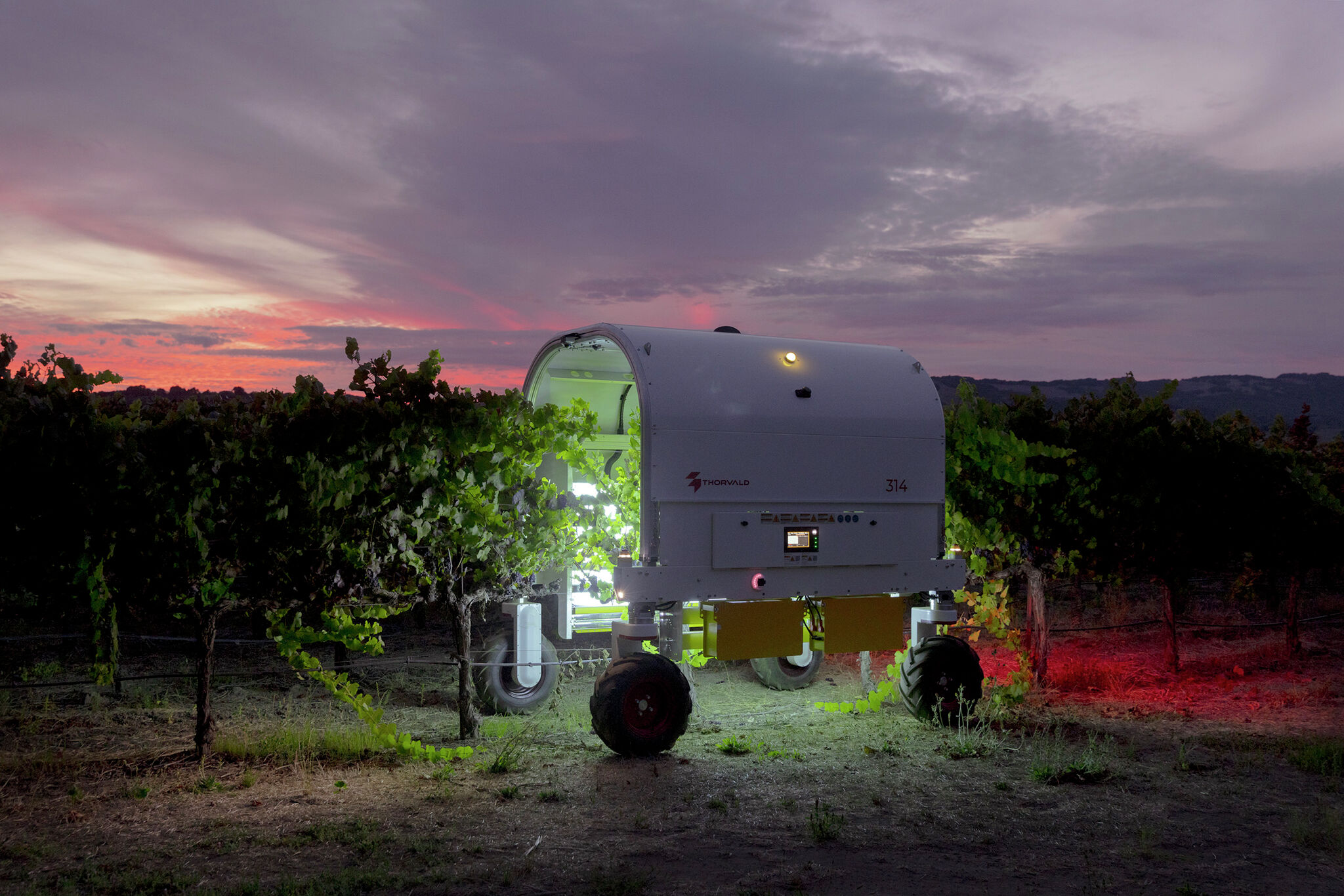 sfchronicle.com - Lucy Hodgman - Can a self-driving robot control California wine's most pervasive disease?