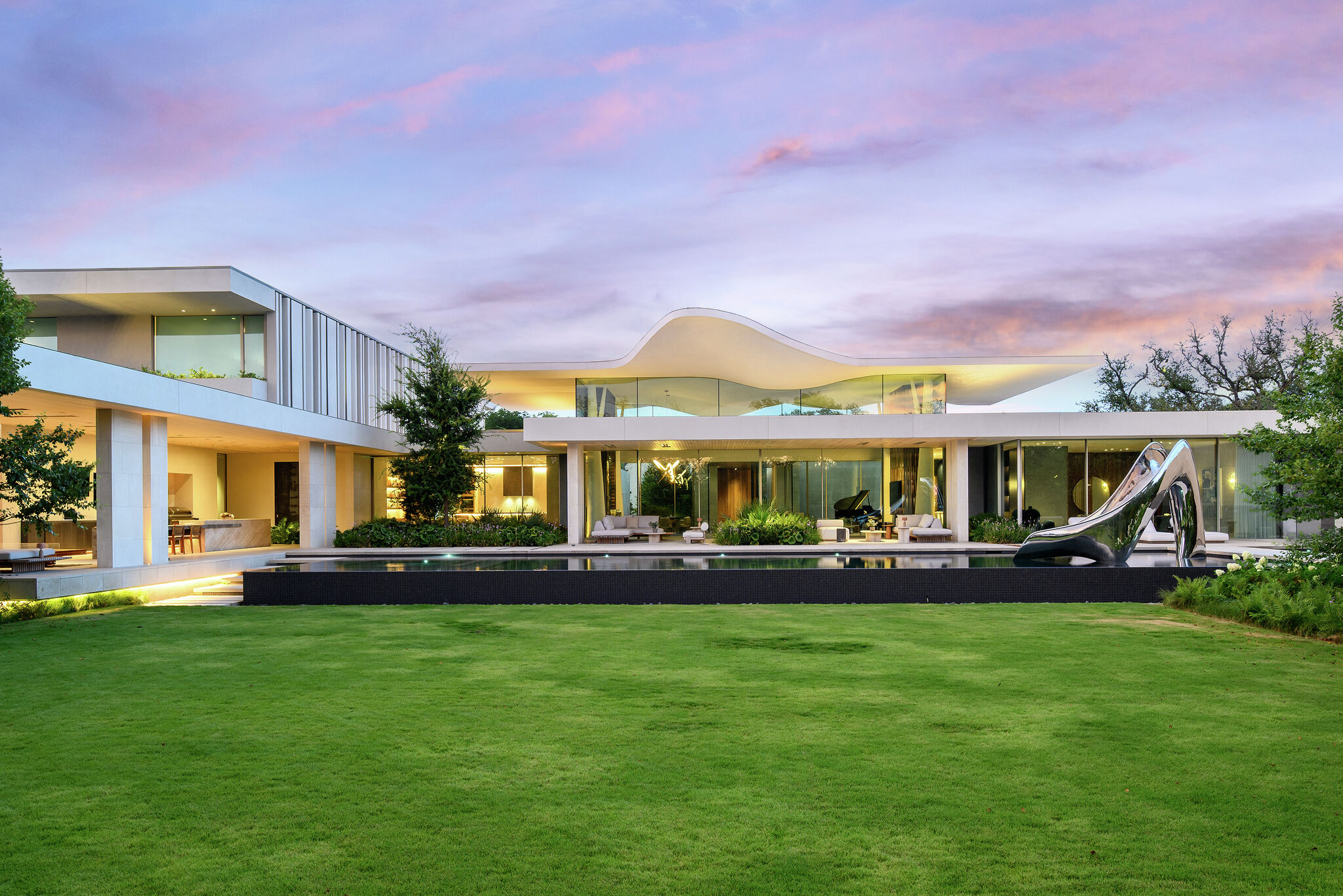 chron.com - Molly Wilhelm - Massive $45 million Texas megamansion hits market as one of Texas' priciest