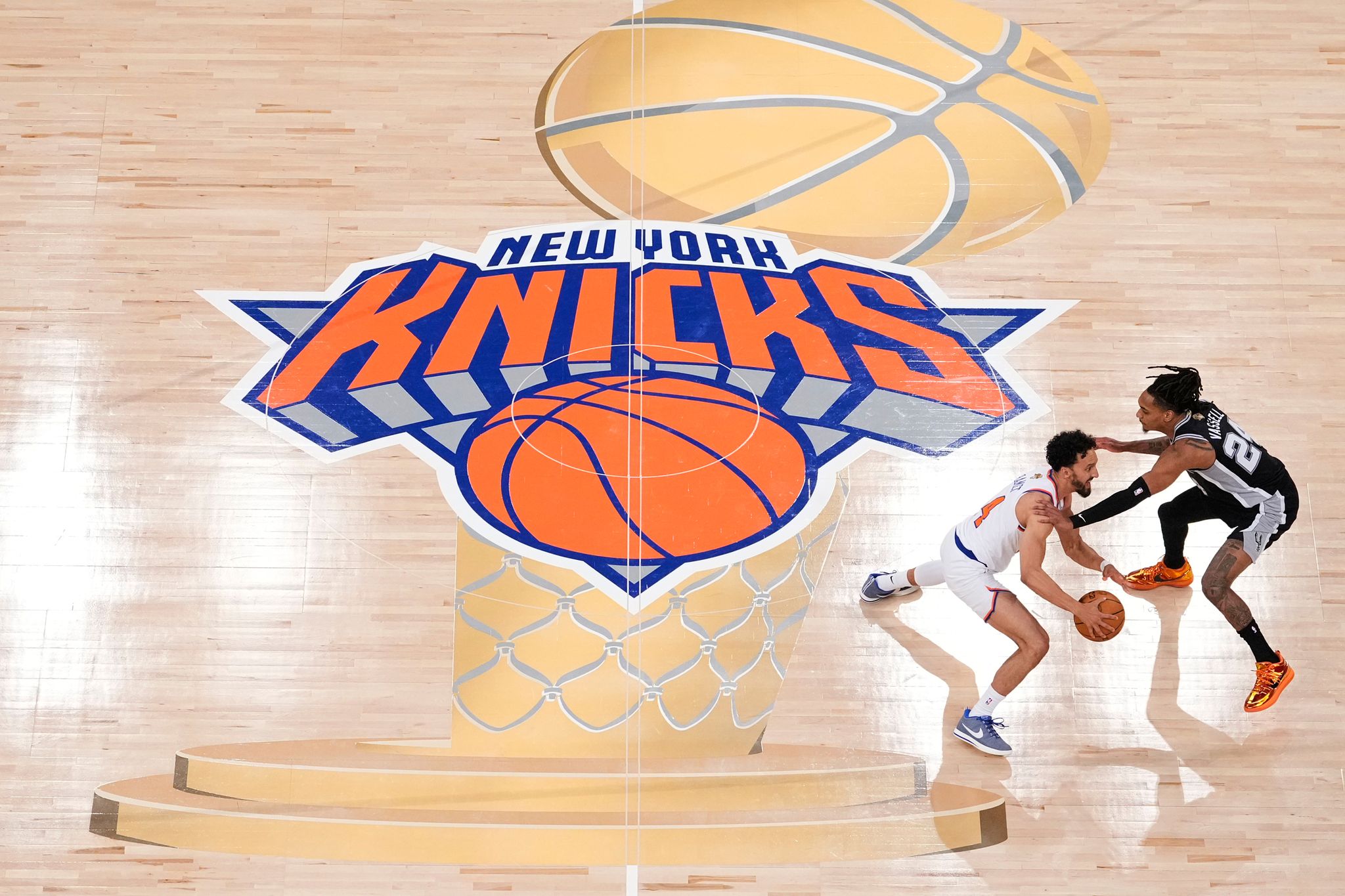 Knicks pause ticket sales after mistake caused them to be listed at ...