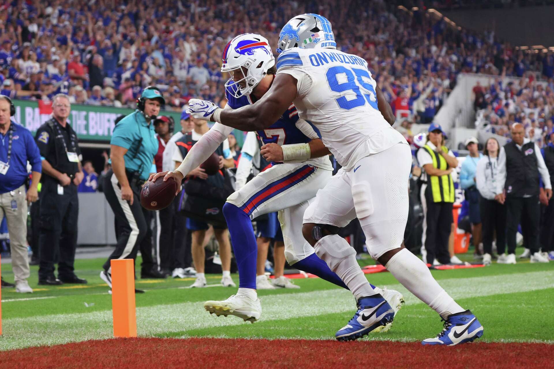NFL defenses don't seem quite ready to face the sharp offenses putting ...