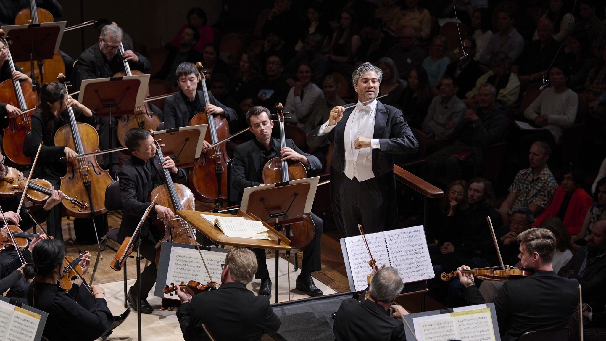 A fast-paced San Francisco Symphony season opener leaves little room to breathe