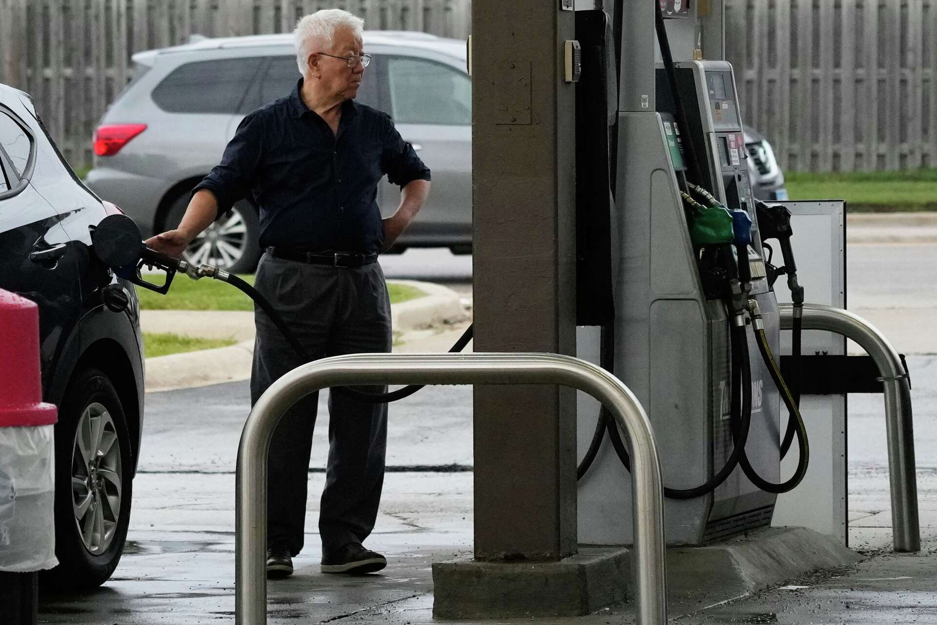 Rising gas prices frustrate voters. Trump says it's an 'inexpensive price to pay' for the Iran war