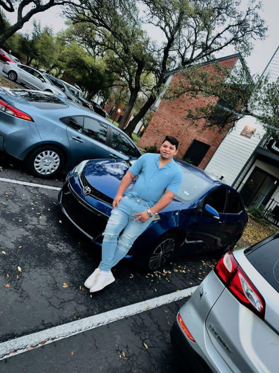 https://www.statesman.com/news/local/article/ice-shooting-victim-doordash-delivery-austin-22441179.php social preview image