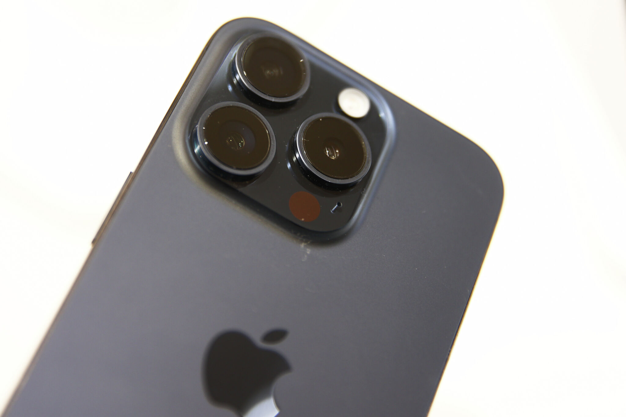 iPhone users can file claims for part of Apple's $250M AI settlement