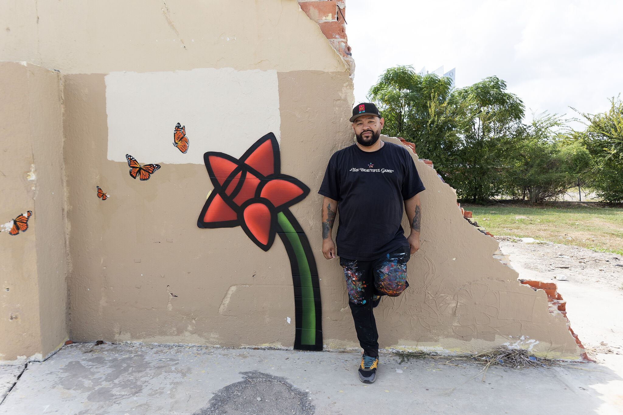 Künstler plant, seine Blumenwandbilder in ganz San Antonio zu pflanzen