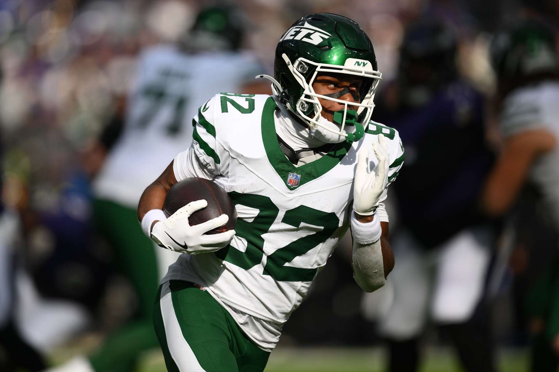 Jets WR Arian Smith has season-ending ACL injury and DL David